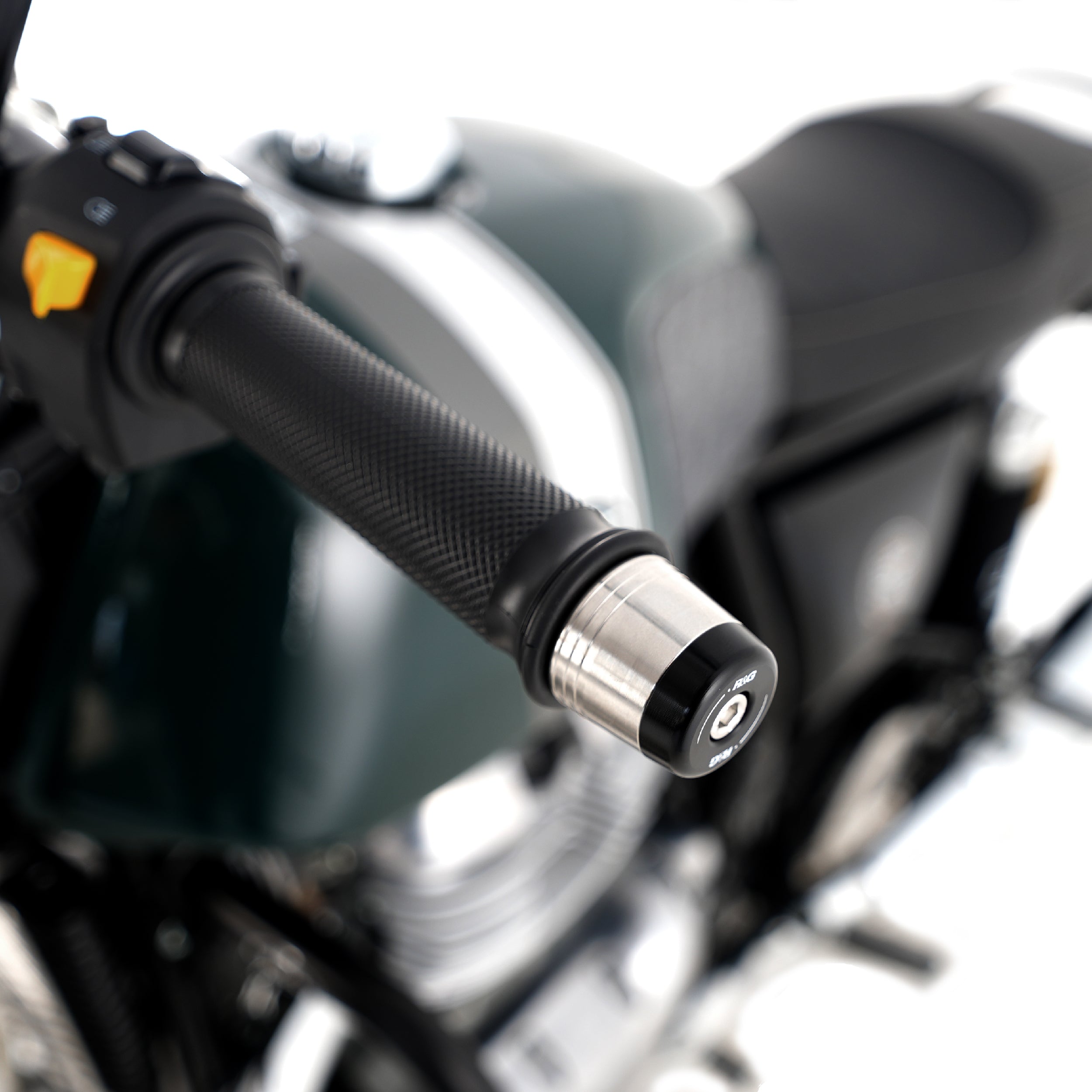 Bar End Sliders for for multiple Triumph Models & Royal Enfield Continental GT 650 '19- (without mirrors)