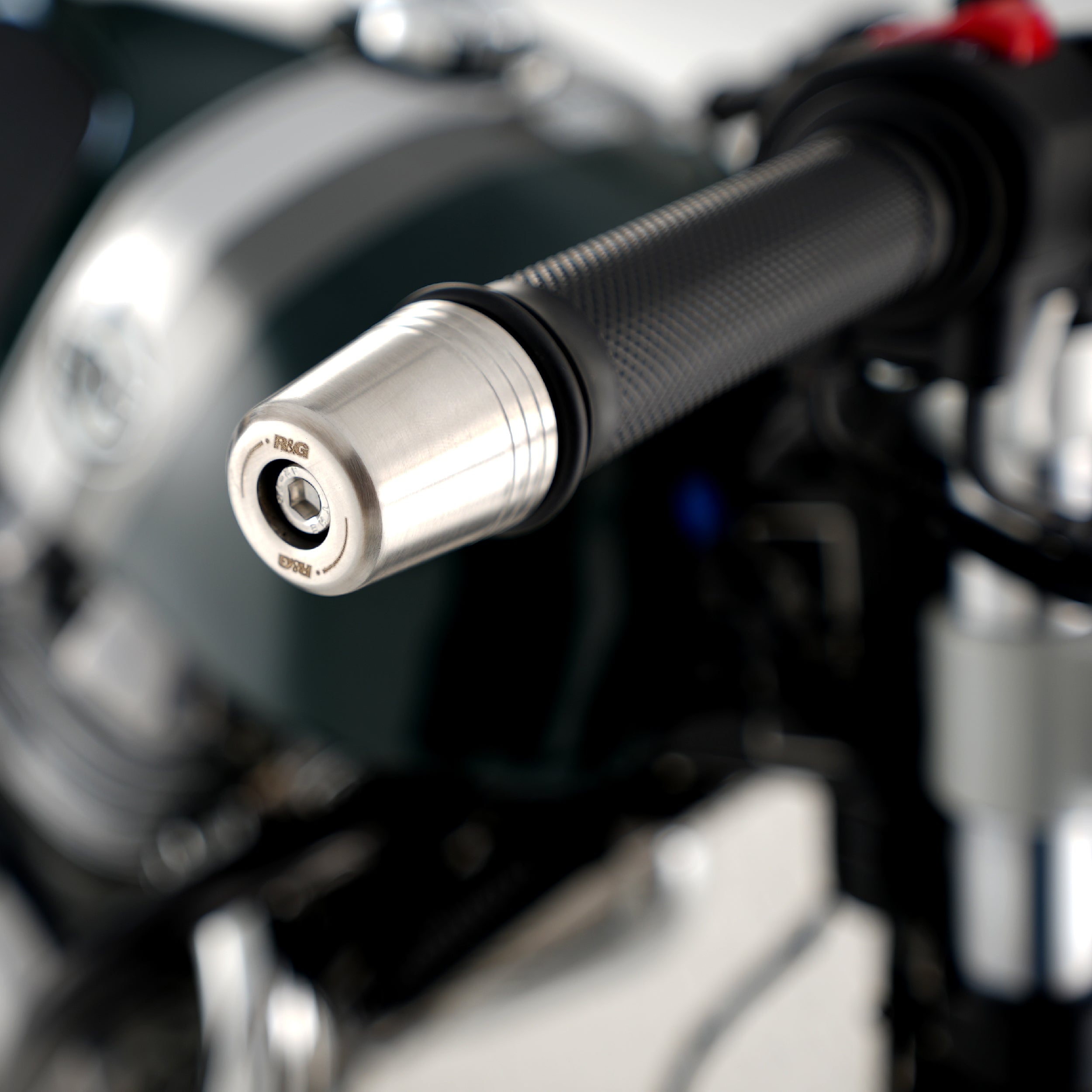 R&G Stainless Steel Bar Ends for multiple Triumph Models & Royal Enfield Continental GT 650 '19- (without bar end mirrors)