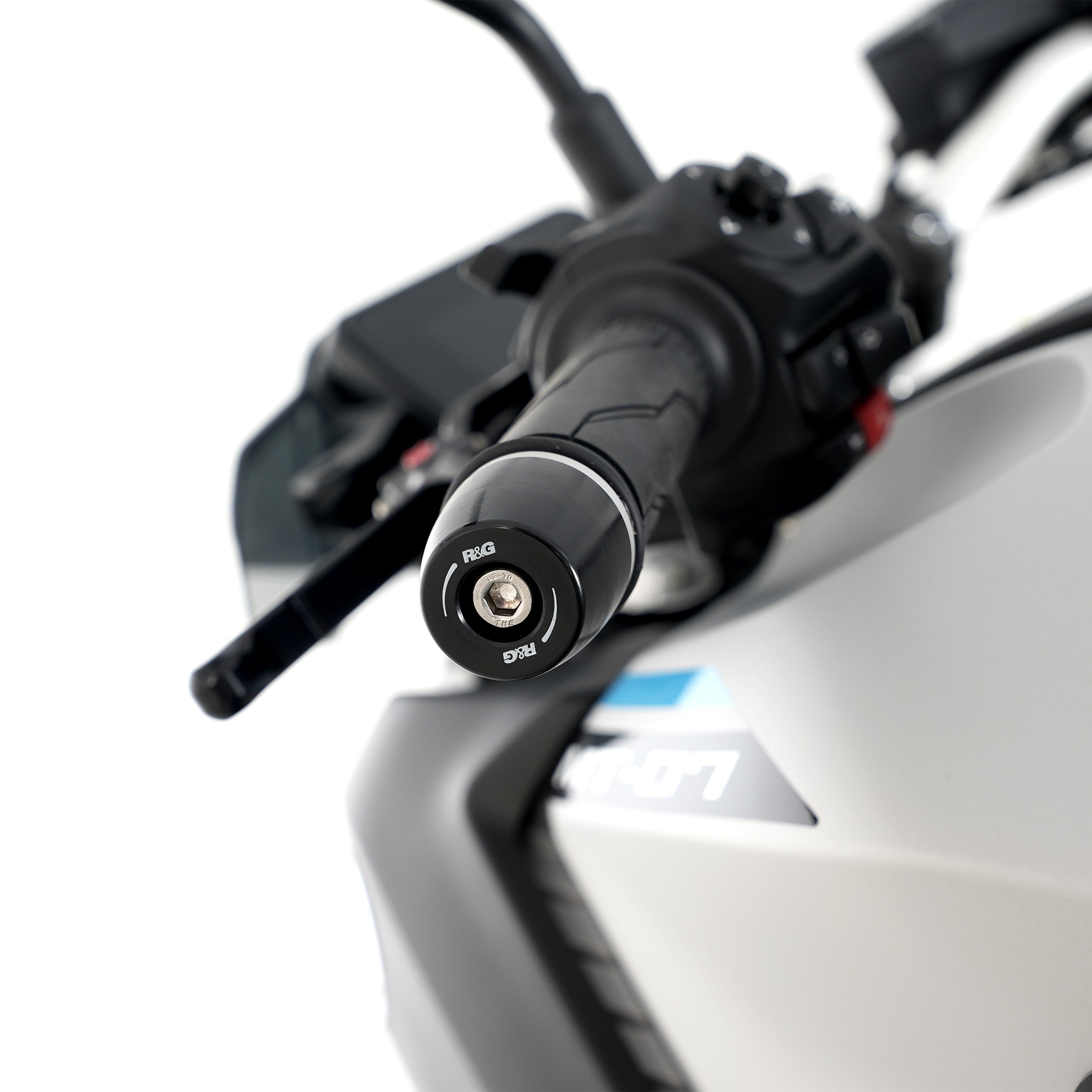 APEX Bar End Sliders for Yamaha MT-07 '25-,YZF-R9 '25-, YZF-R1M '15-,YZF-R1 '15-, R7 '22-25 & Honda CMX1100 Rebel '21-'24, CMX1100 Rebel DCT '21-'24, CMX1100T Rebel '23-'24, CMT1100R Rebel DCT '23-'24