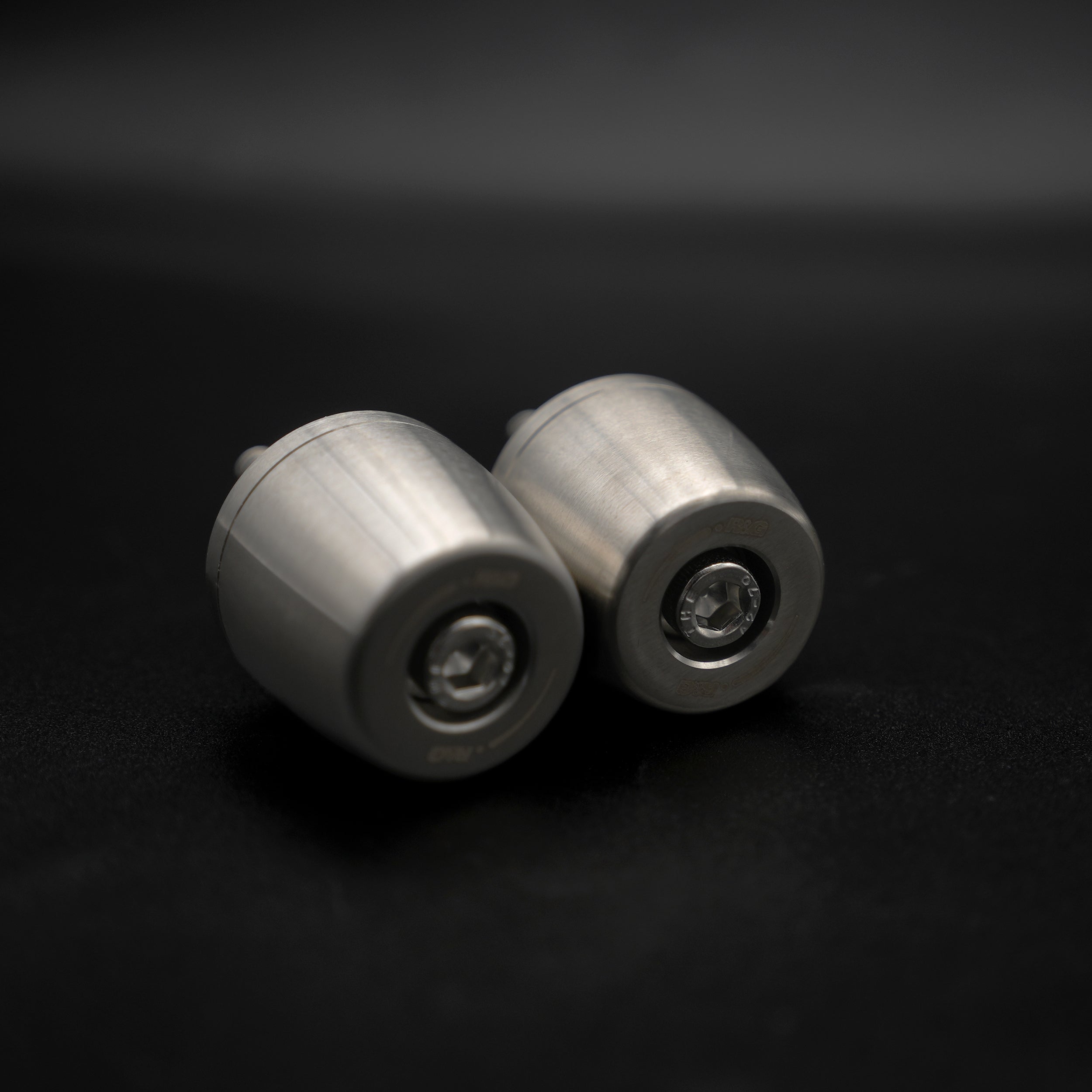 APEX Stainless Steel Bar Ends for multiple Honda models & Yamaha MT-07 '25-, YZF-R9 '25-,YZF-R1M '15-, YZF-R1 '15-, R7 '22-25.