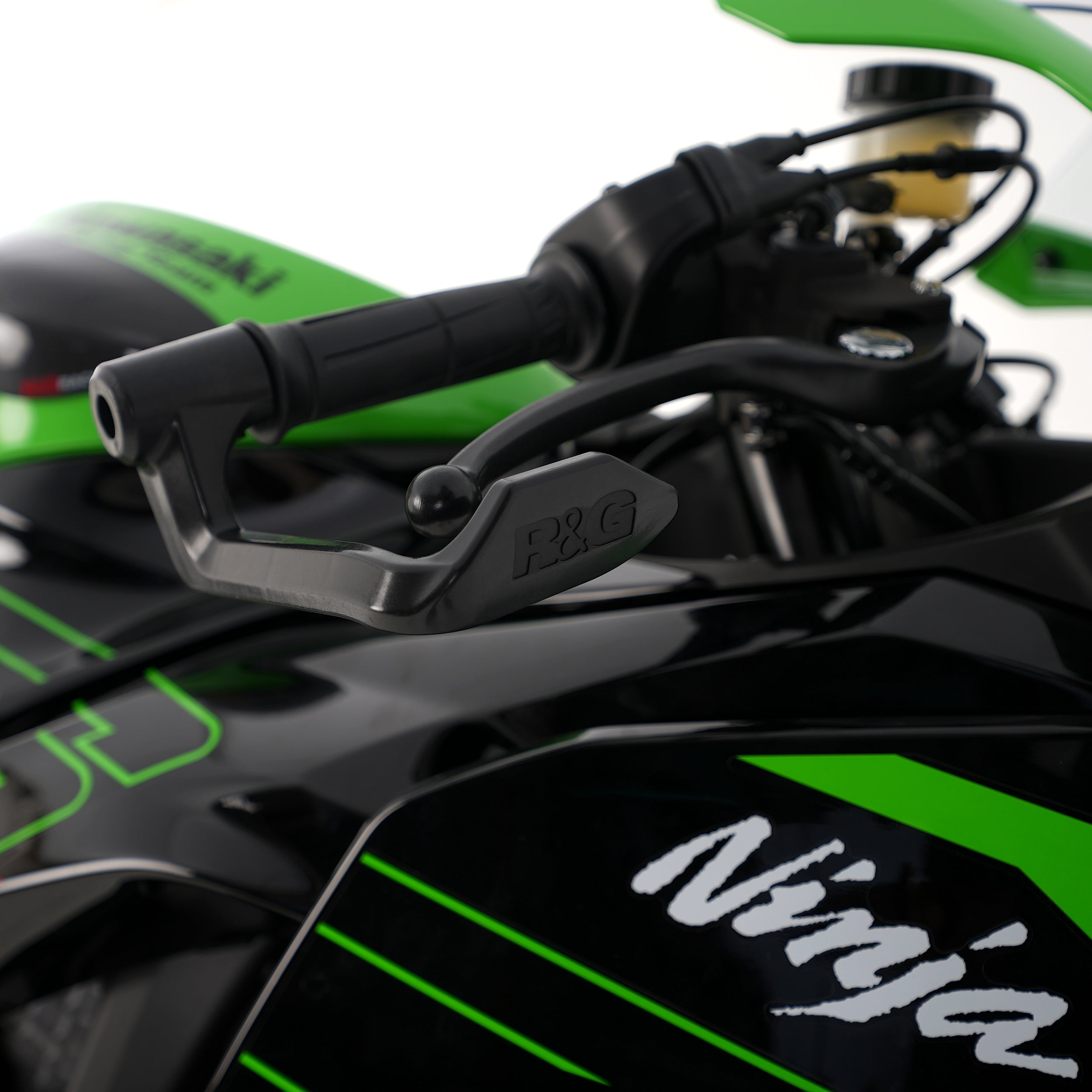 R&G Brake Lever Guard for Kawasaki ZX-6R '05- '24, ZX10R '06-'20 & H2/ H2R '15- '24