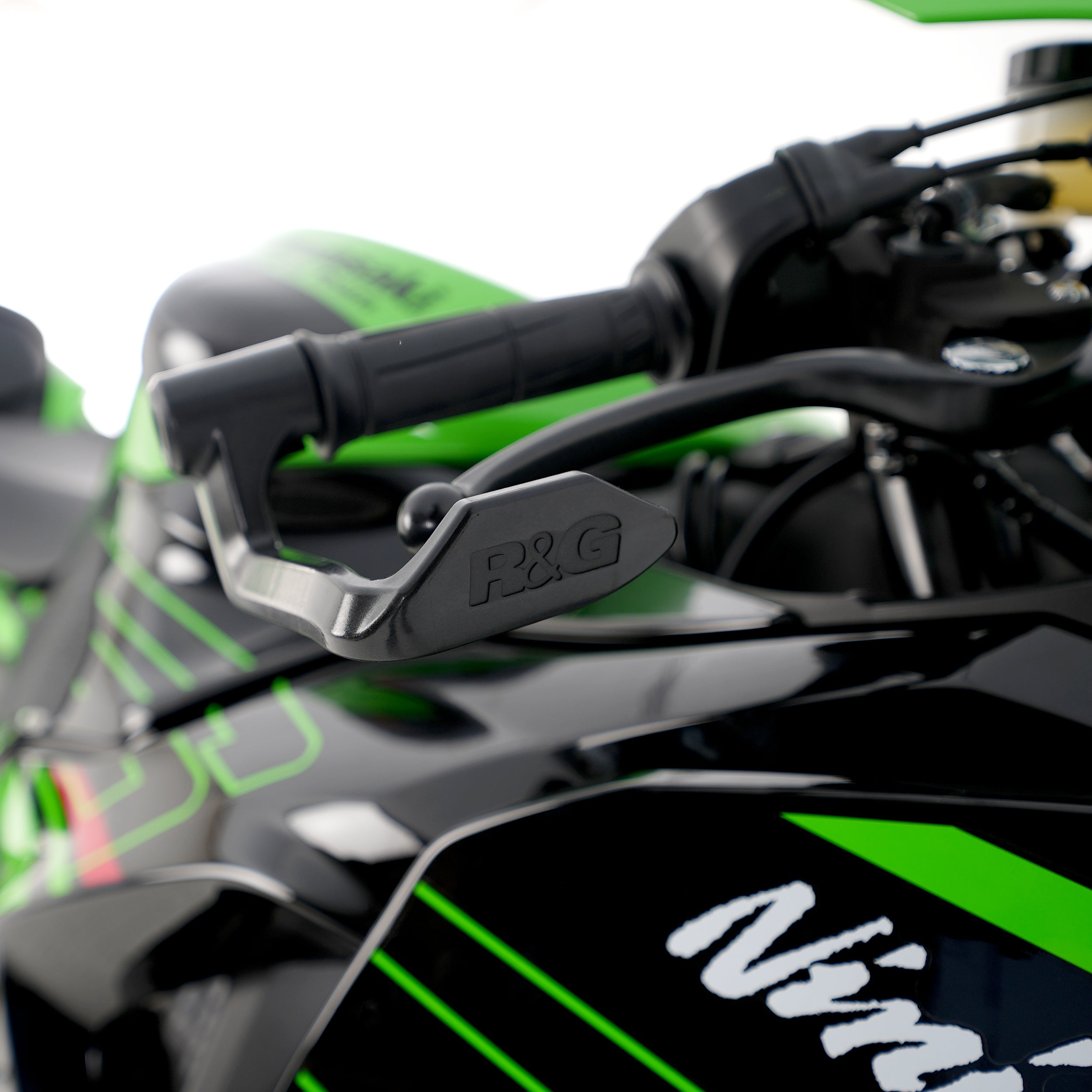 R&G Brake Lever Guard for Kawasaki ZX-6R '05- '24, ZX10R '06-'20 & H2/ H2R '15- '24