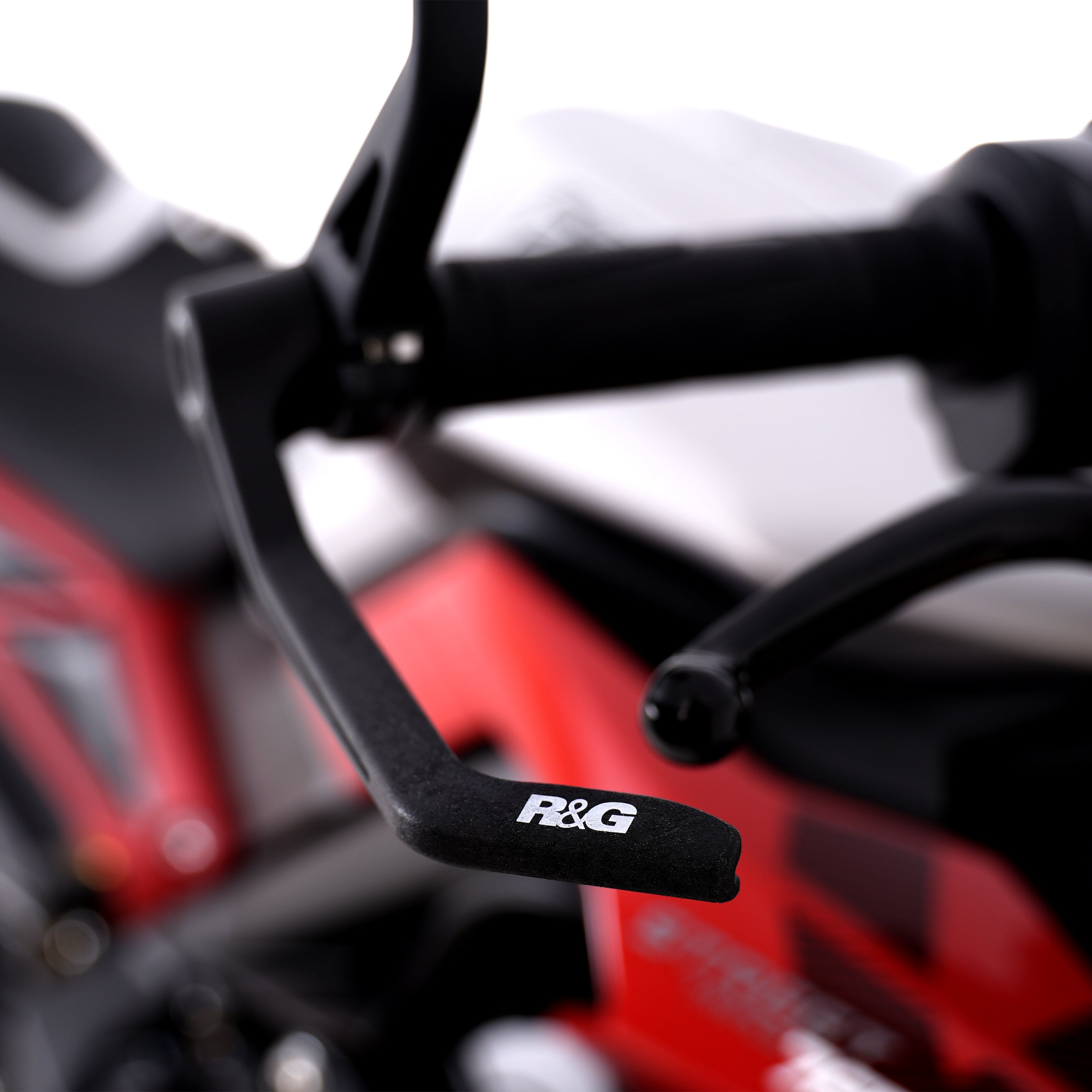 R&G Interlock Brake Lever Guard & LHS Bar End Slider kit for Suzuki  DR-Z4SM '25-, GSX-S750 '17- '24, Triumph Trident 800 '26-, Street Triple 765 RX '26-, Aprilia Tuono 660 '21- '24 and 5 others.