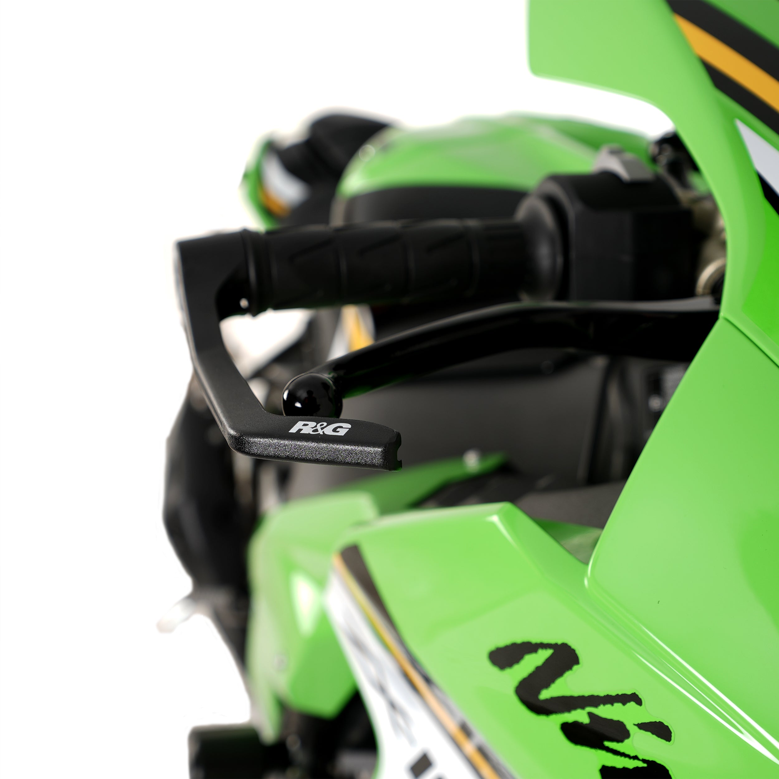 R&G Brake Lever Interlock Guard for Kawasaki ZX-10R & ZX-10RR '21-25.