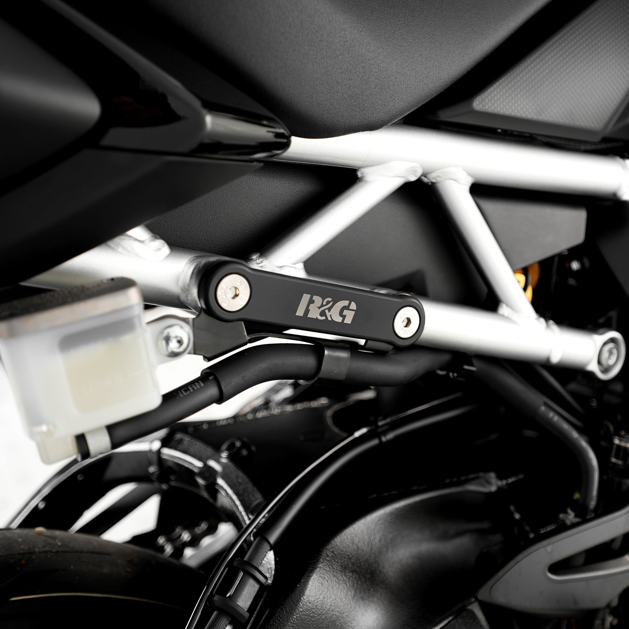 Rear Foot Rest Blanking Plates for Kawasaki ZX-25R '20- & Suzuki GSX-S1000 GT '22-, Suzuki GSX-S 10000 GX '24- (Pair)