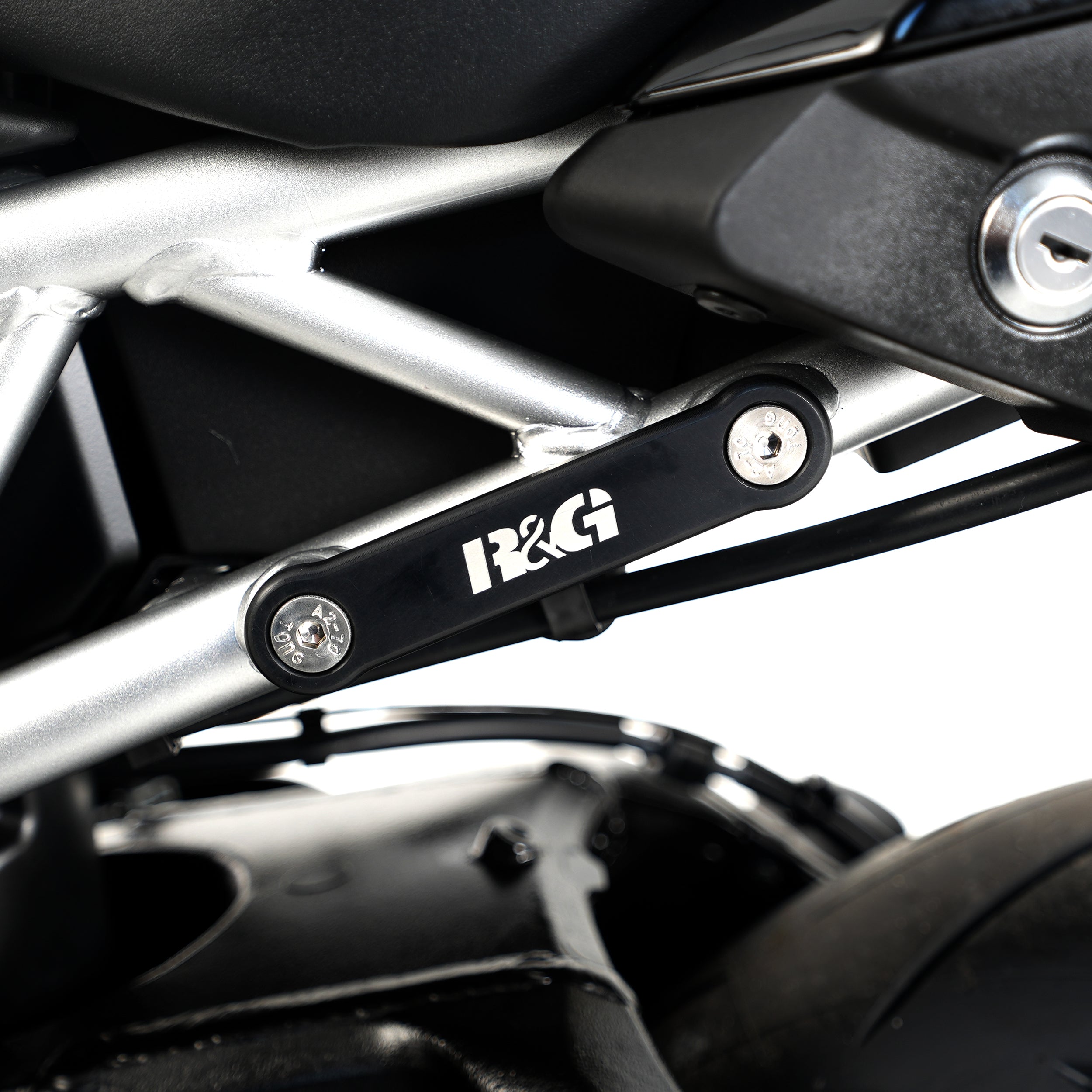 Rear Foot Rest Blanking Plates for Kawasaki ZX-25R '20- & Suzuki GSX-S1000 GT '22-, Suzuki GSX-S 10000 GX '24- (Pair)