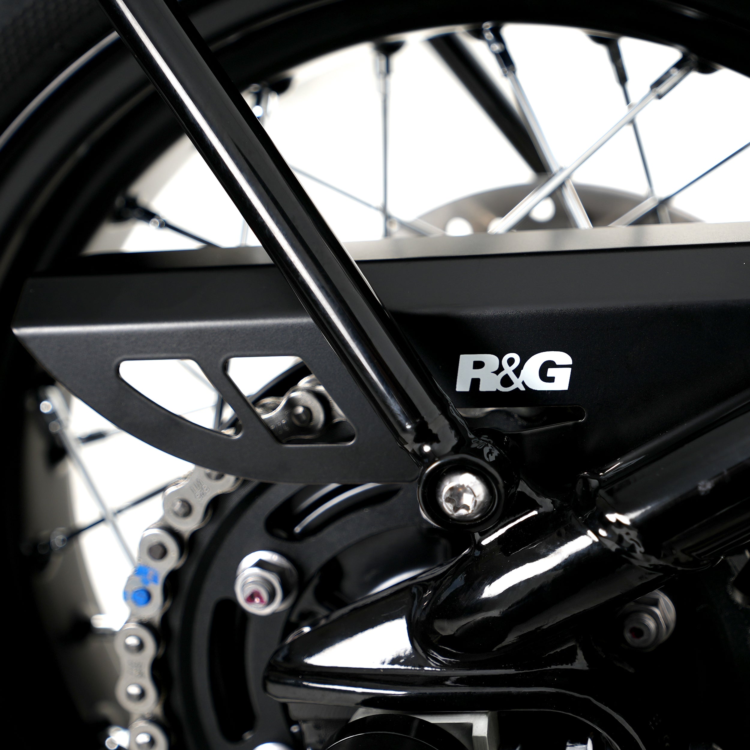 Chain Guard for Triumph Bonneville Bobber '17-25.