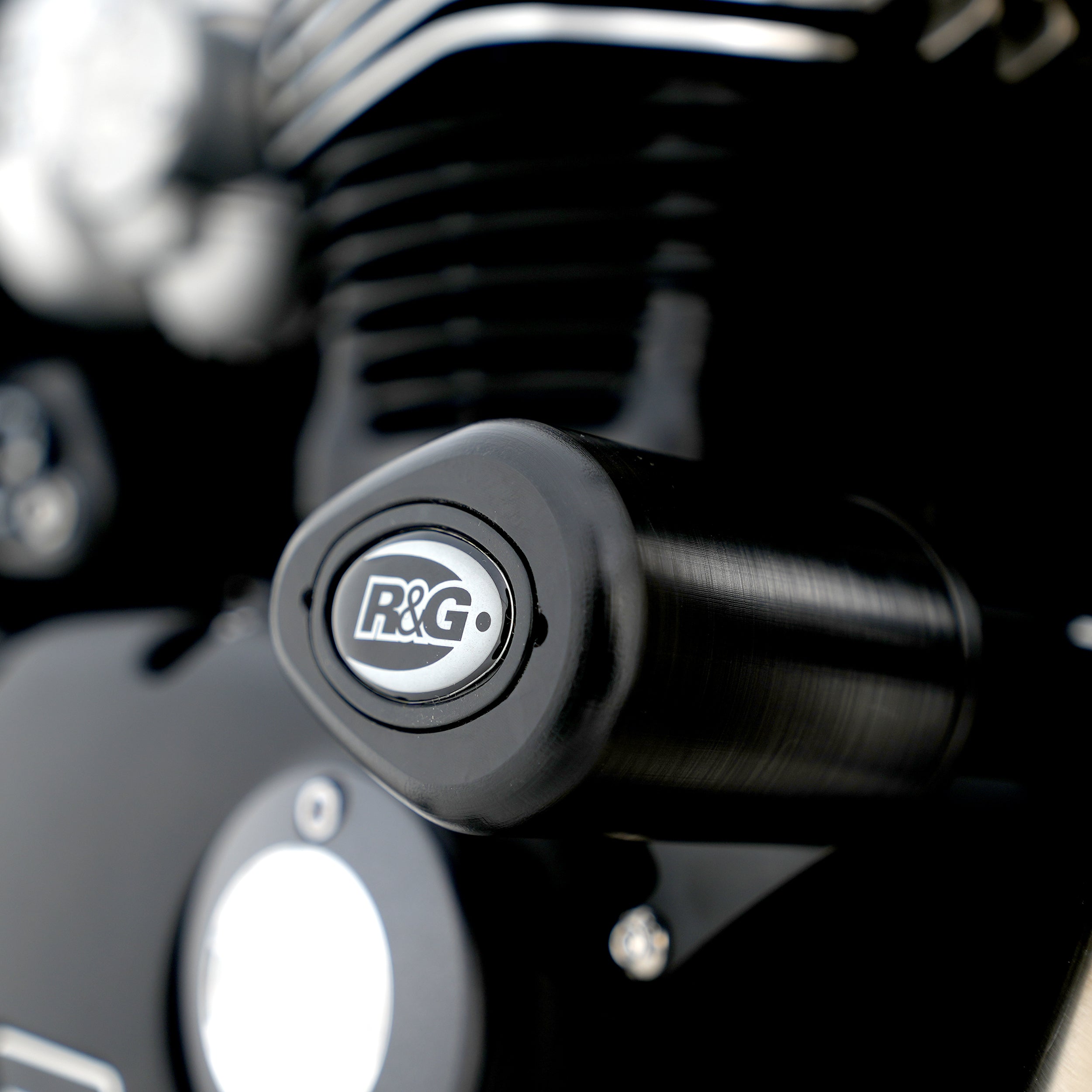 Crash Protectors - Aero Style for Triumph Bonneville Bobber '17-25.