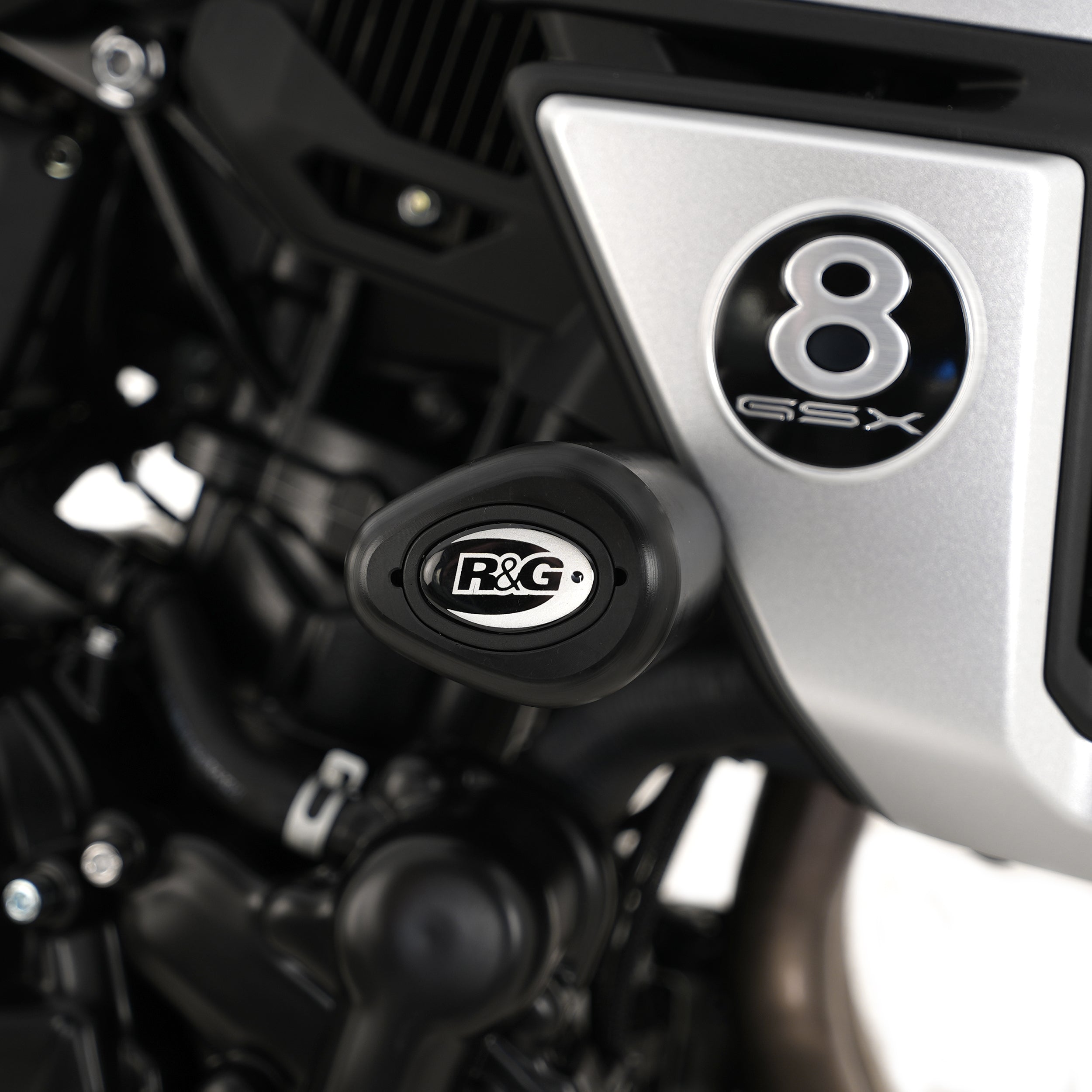 Crash Protectors - Aero Style for Suzuki GSX-8S '23-, GSX-8TT '25- & GSX- 8T '25-