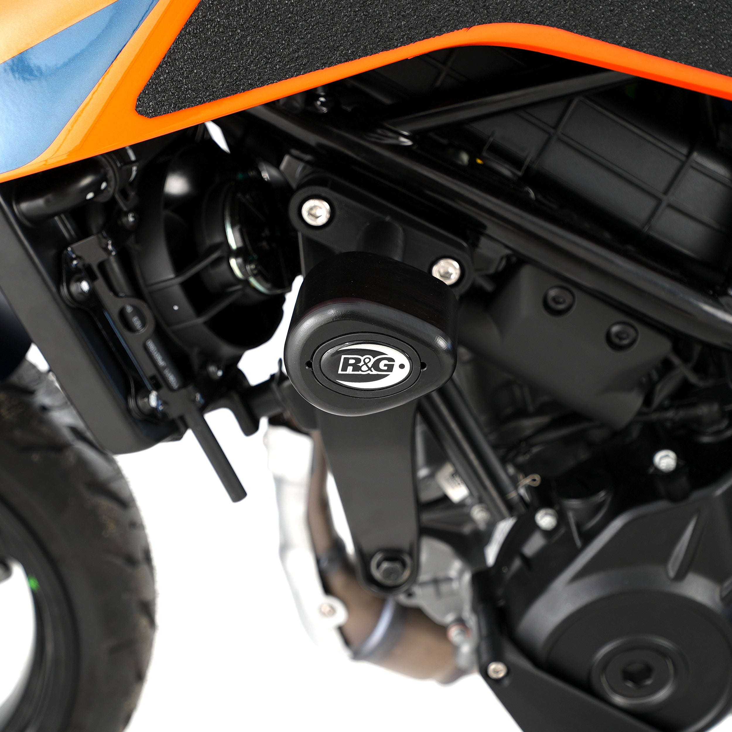 Crash Protectors- Aero Style for KTM 125/250/390 '24- & Husqvarna Vitpilen 401 '24-