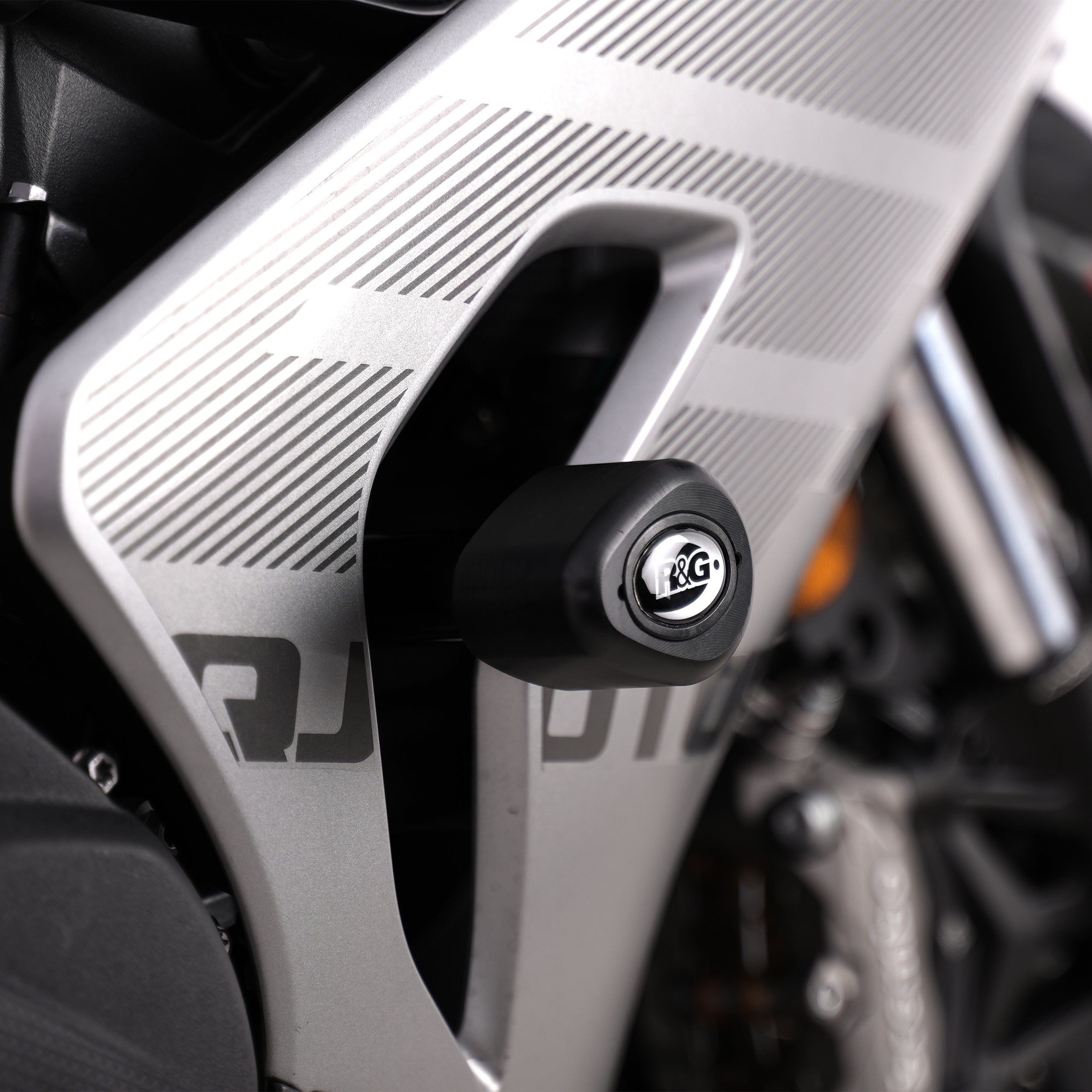 Crash Protectors - Aero Crash Protectors for QJMOTOR SRK 800 RR '25-. -Non Drill