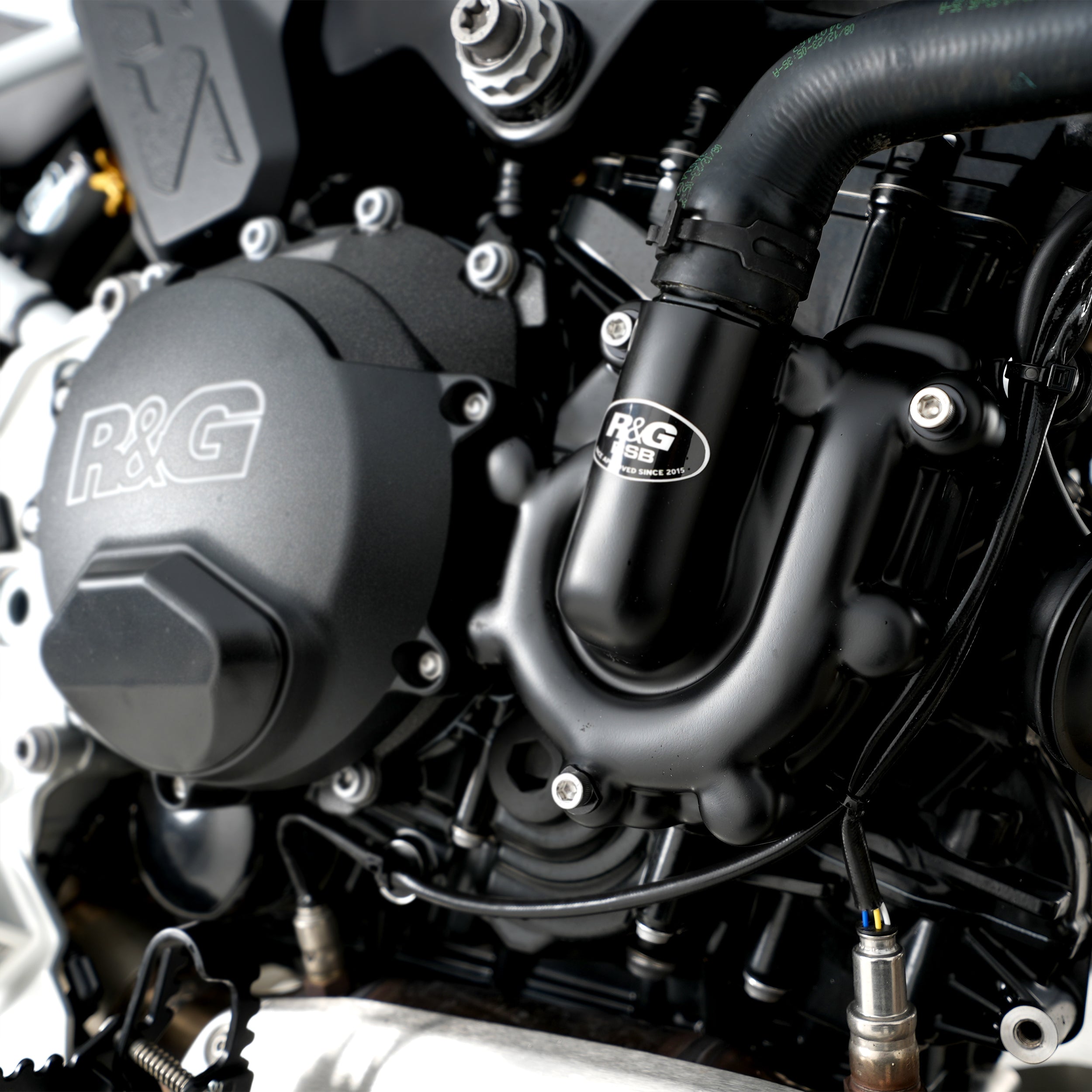 Engine Case Cover for BMW F800GS '24-/F900R/ XR '20-, F900 GS '24- & Voge DS900X '24-(RHS- Waterpump Cover Road/Race Version)