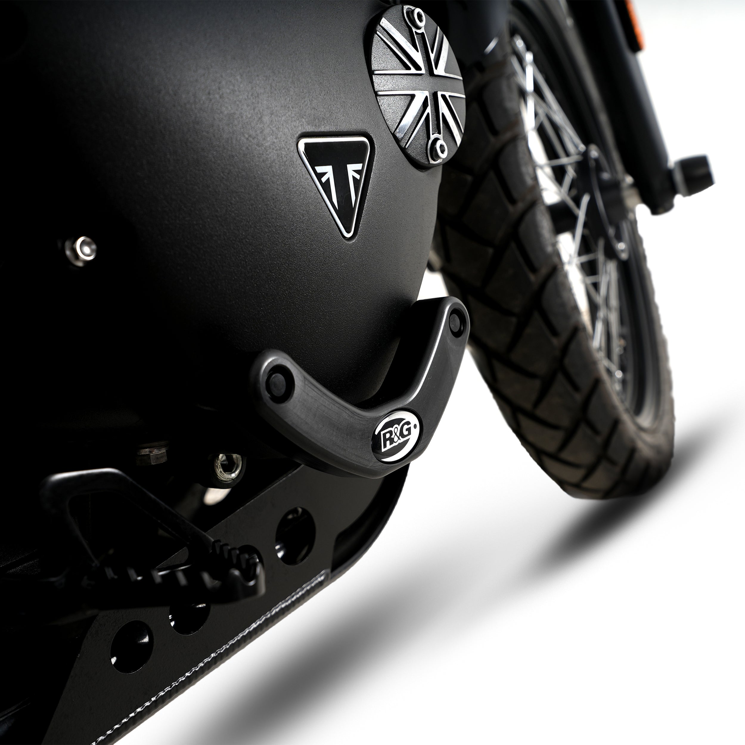 Engine Case Slider for Triumph Street Twin, Thruxton 1200/R '16-, Speed Twin 1200 '19-, Scrambler 1200 XC/XE '19-, Scrambler 900 '23-25 & Speed Twin 900 '22- models (RHS)