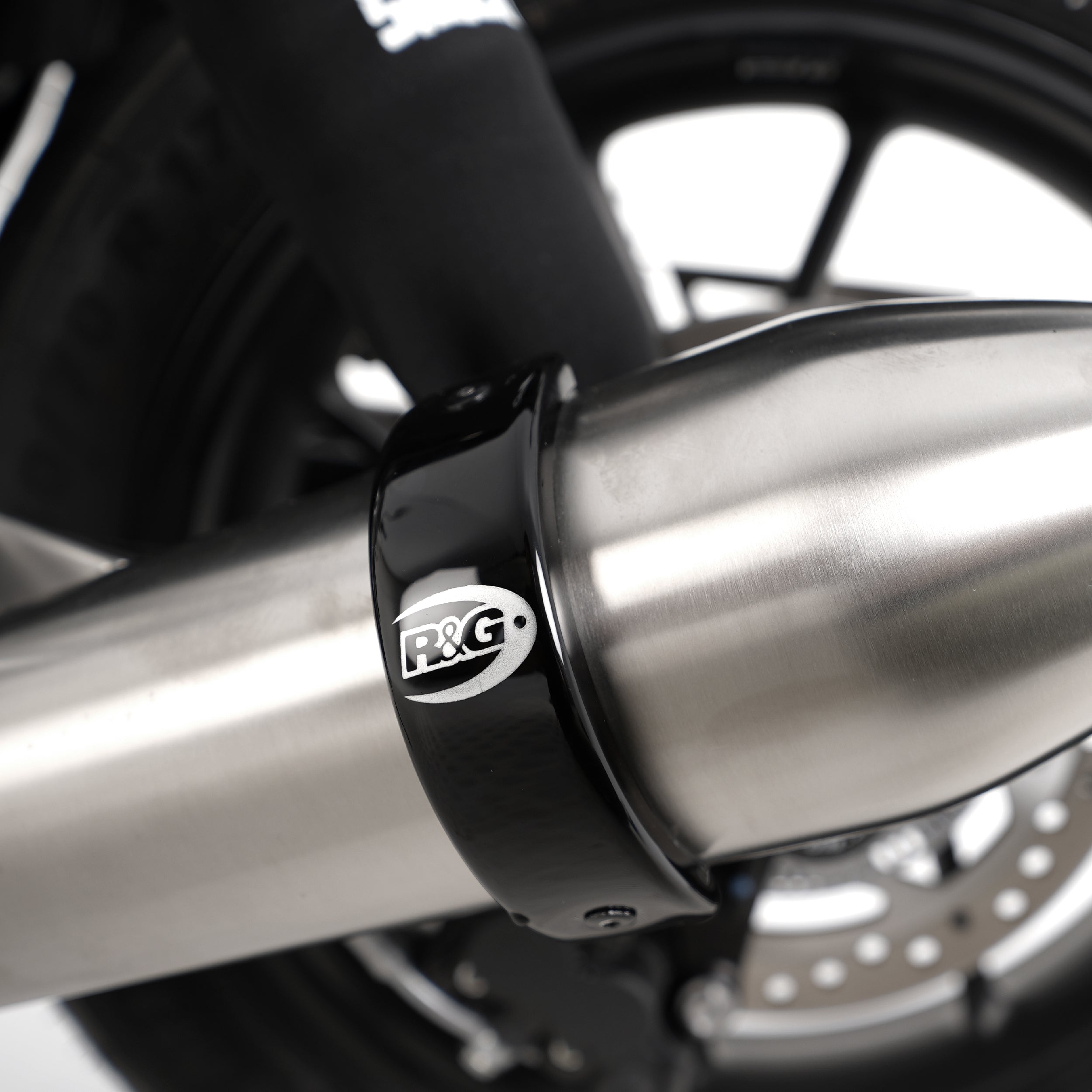 Exhaust Protector for round style exhausts (Circumference up to 40cm)