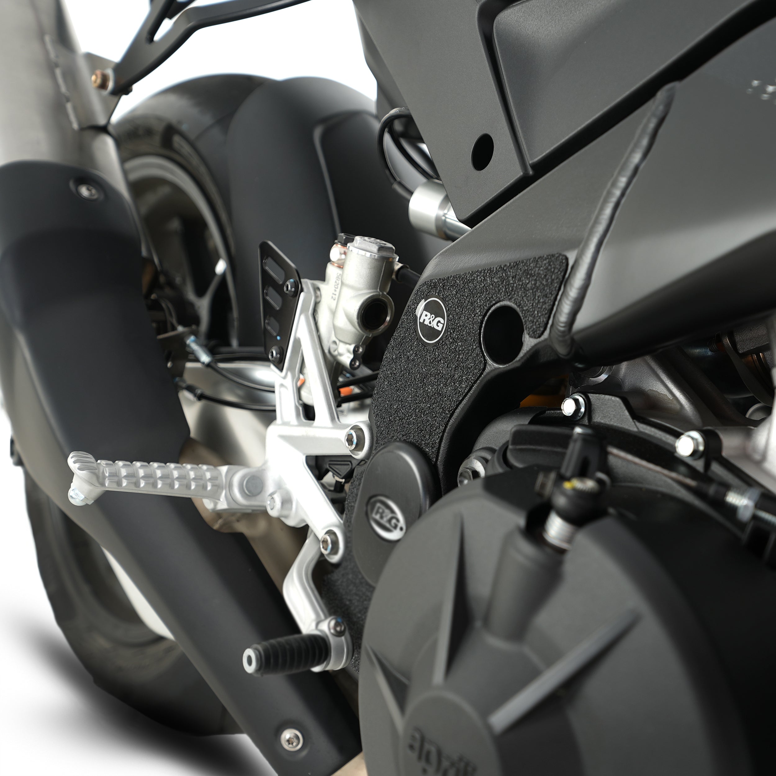 R&G Boot Guard Kit for Aprilia Tuono V4 1100 (Factory)'21-