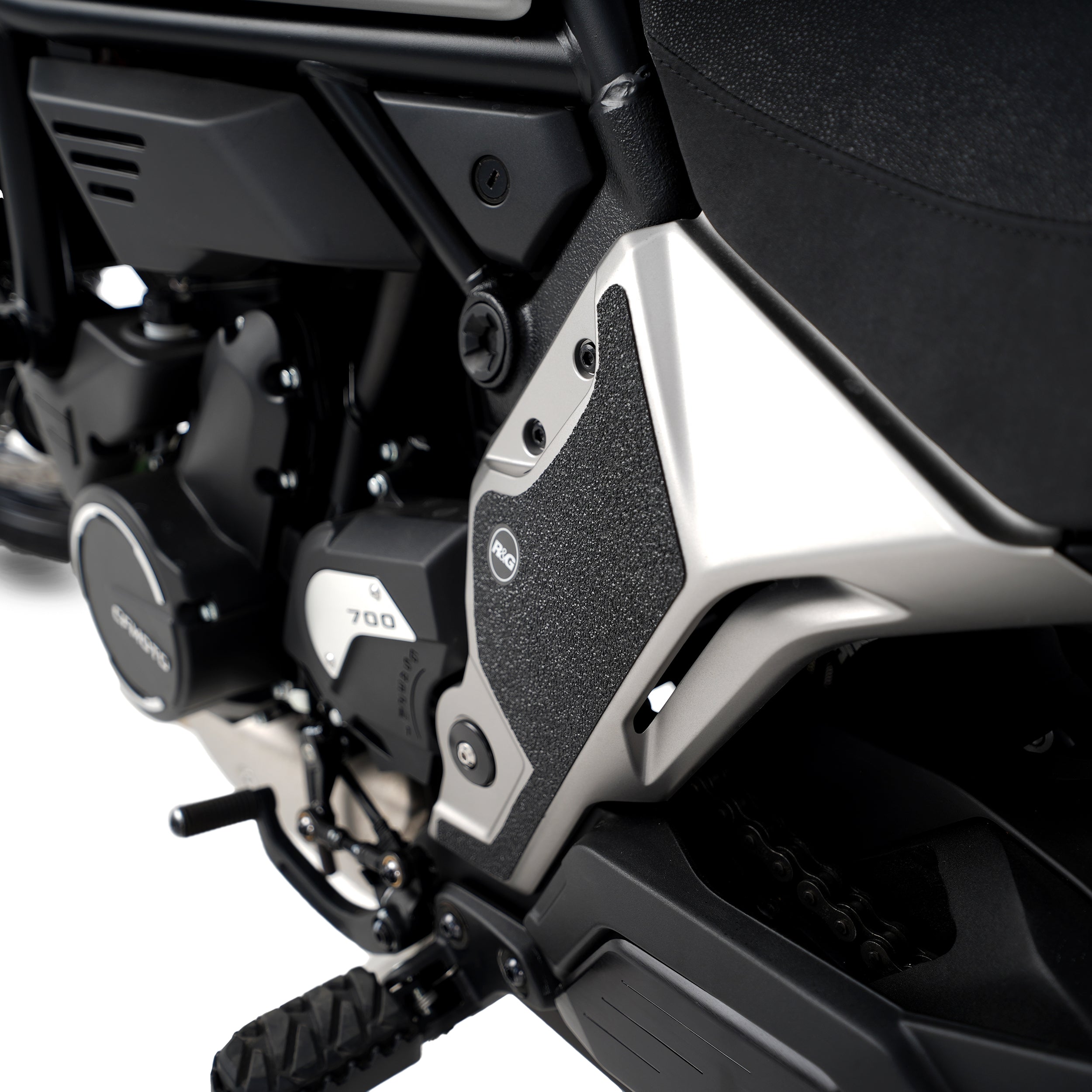 R&G Boot Guard Kit for CFMoto 700CL-X Heritage '21- & Adventure '23-