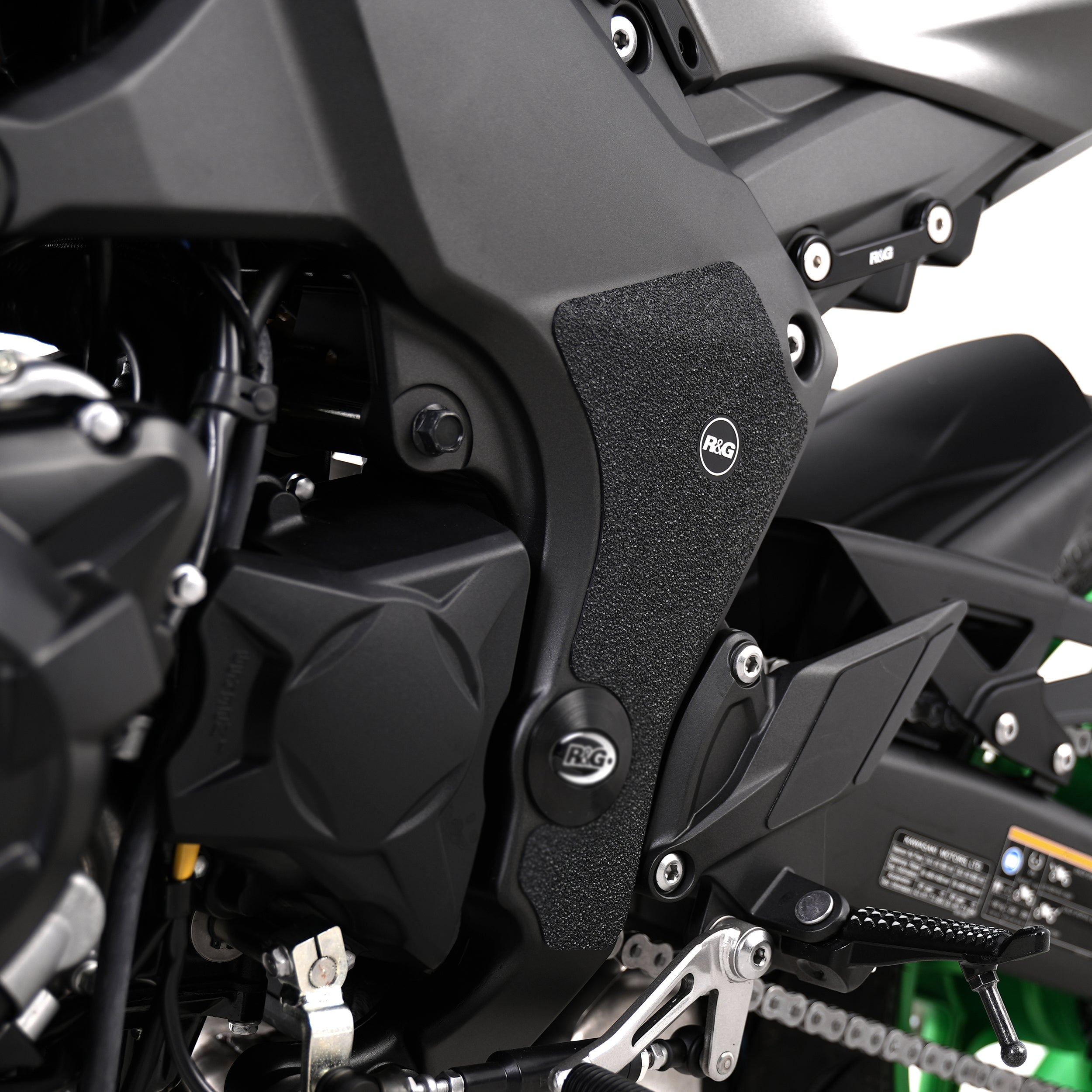 R&G Boot Guard Kit for Kawasaki Z1100 '26-, Z1000SX '11-'19 & Ninja 1000SX '20- '24 & Ninja 1100SX '25-