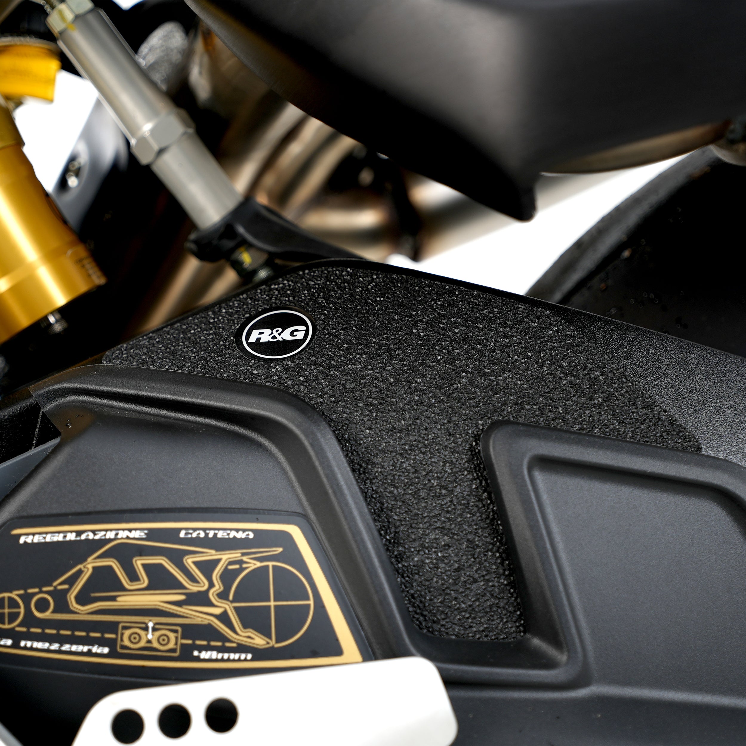 R&G Boot Guard Kit for MV Agusta Brutale 1000RR '20-25 & Brutale 1000RS '24-25.