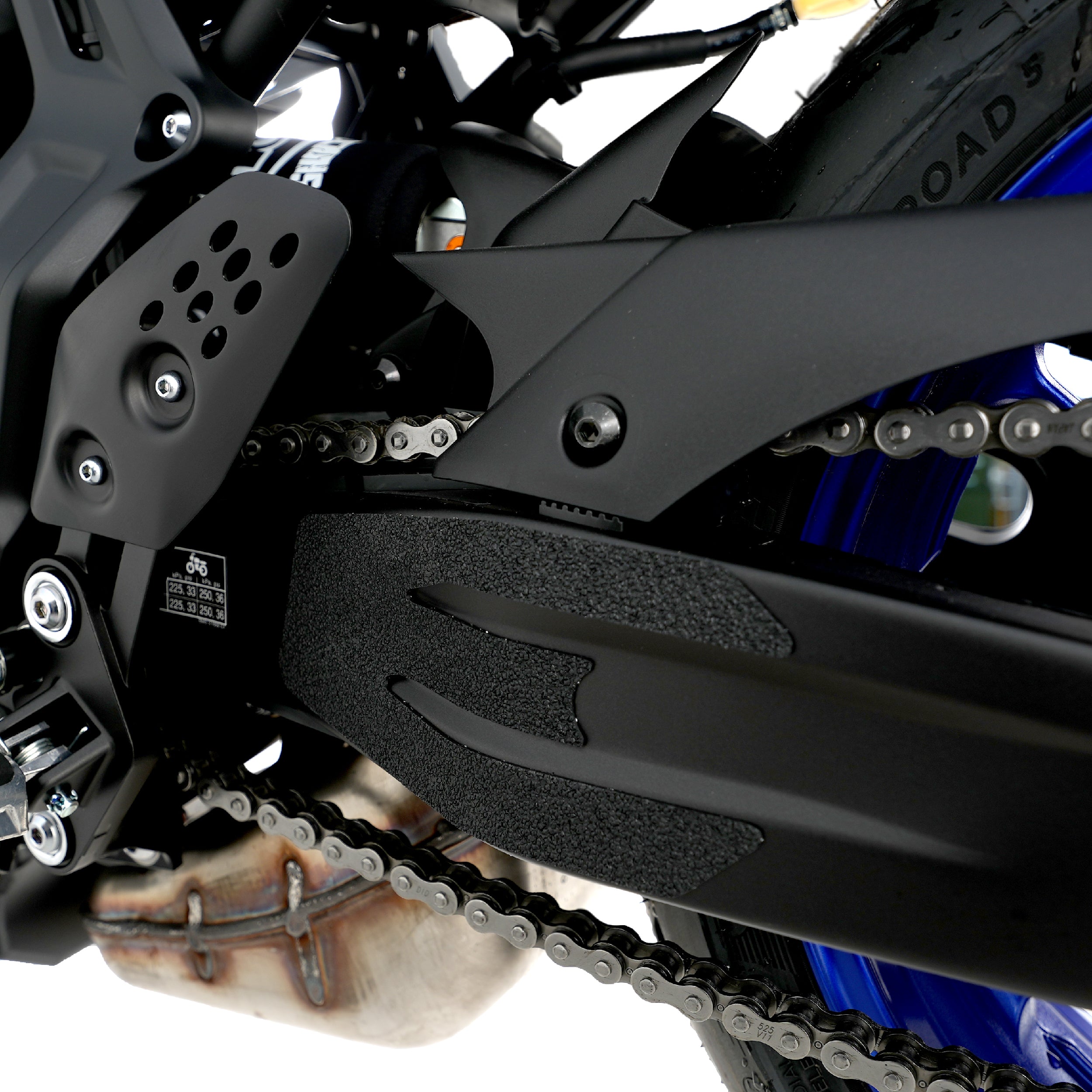 R&G Boot Guard Kit for Yamaha MT-07 (FZ-07) '14- '24, XSR700 '16- & R7 '22-25 models