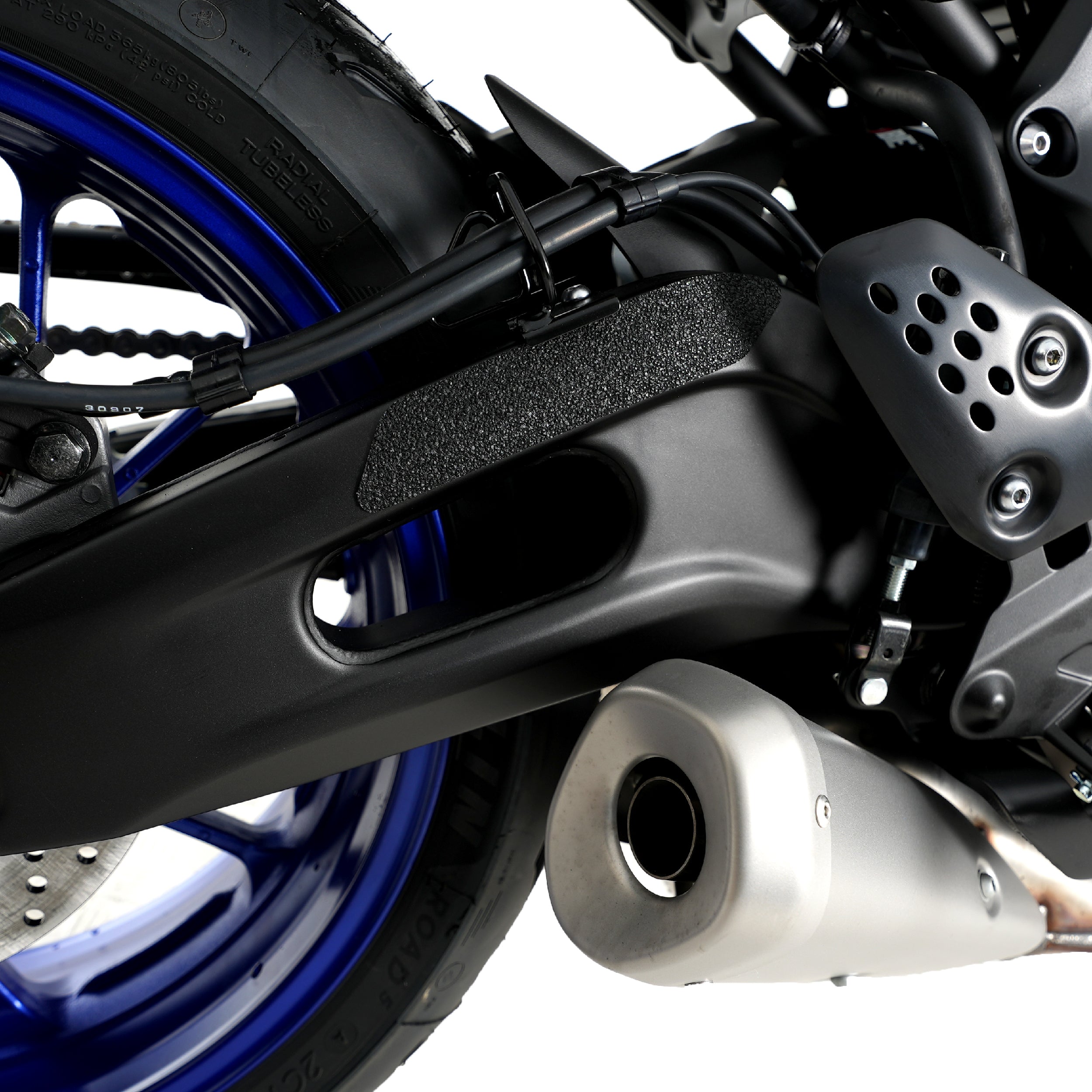 R&G Boot Guard Kit for Yamaha MT-07 (FZ-07) '14- '24, XSR700 '16- & R7 '22-25 models