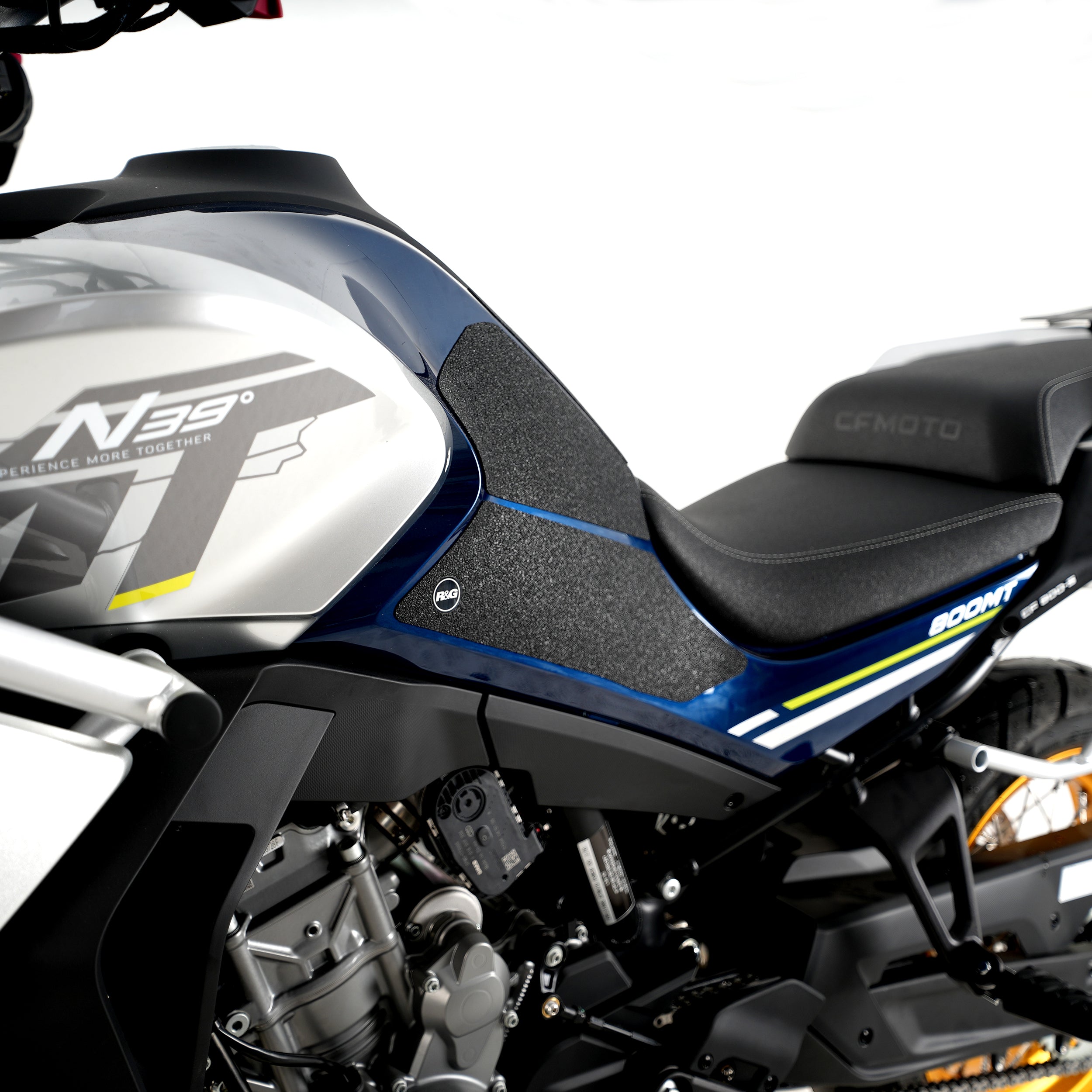 R&G Tank Traction Grips for CF MOTO 800MT Sport / Touring / Explore '22-