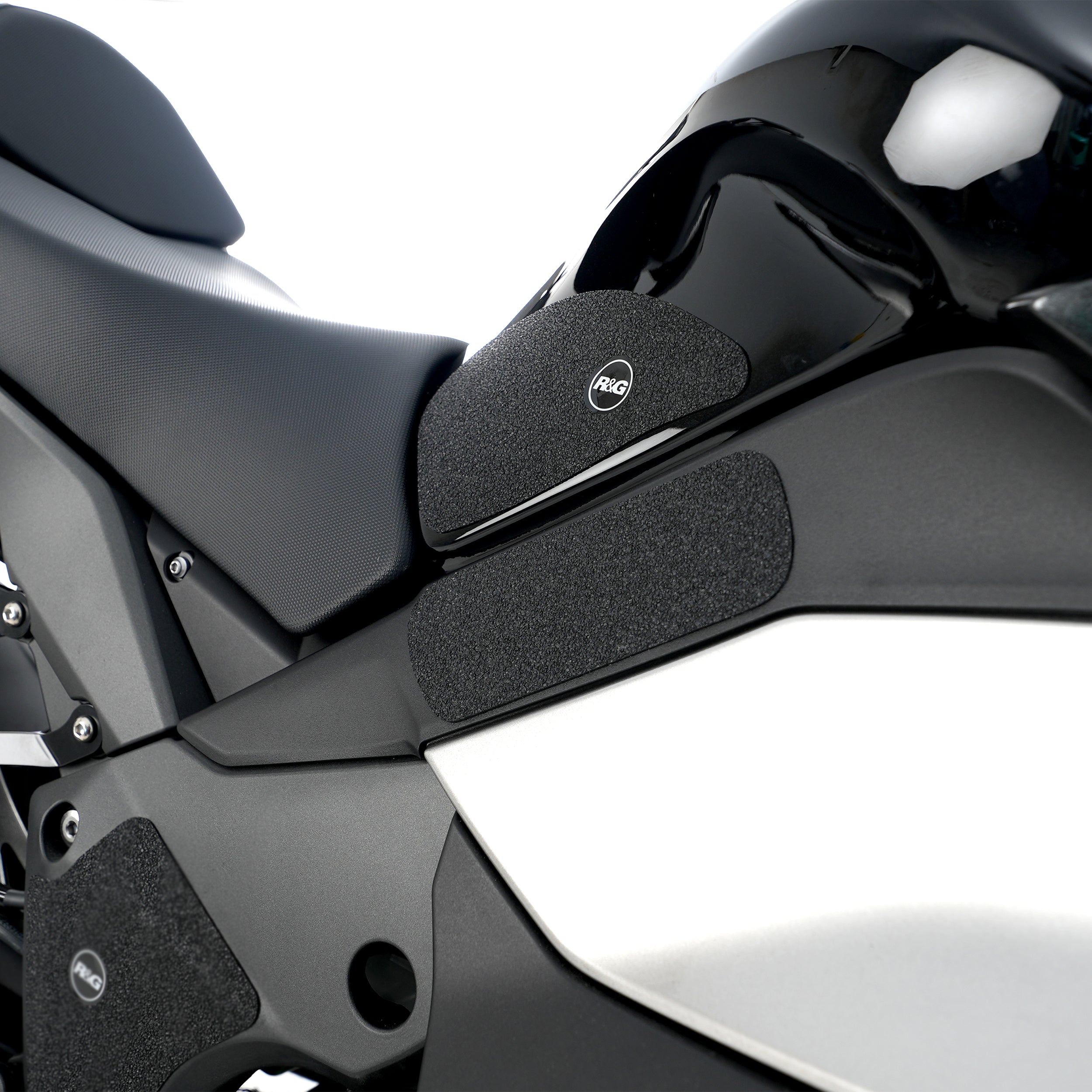 R&G Tank Traction Grip for Kawasaki Z1000SX '11-'19 / Ninja 1000SX '20- '24 & Ninja 1100SX '25-