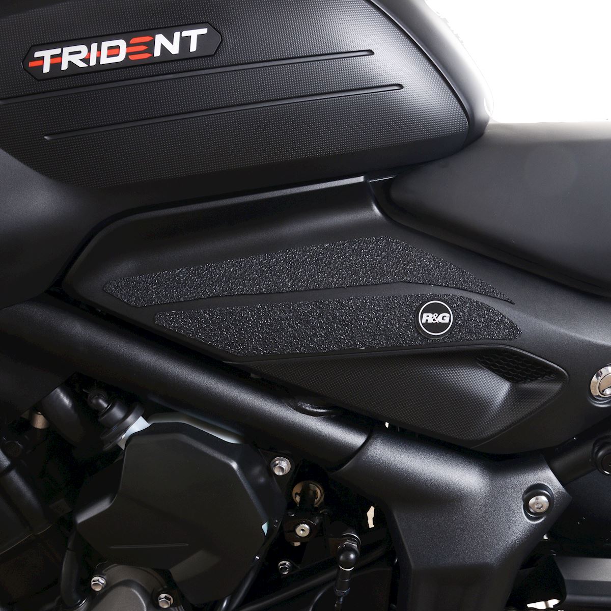 R&G Tank Traction Grips for Triumph Trident 660 '21-