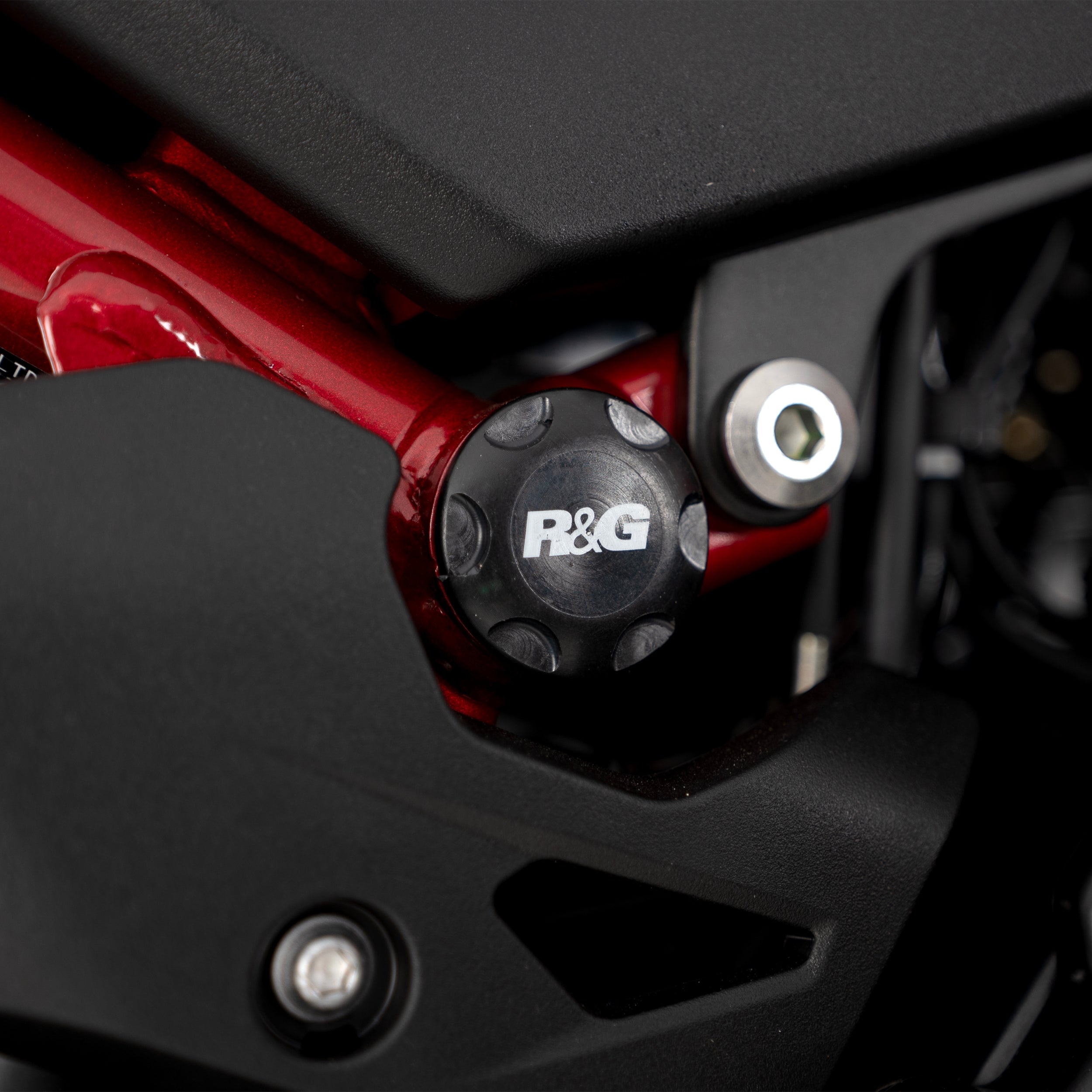 Frame Plug for Kawasaki  Ninja 7 Hybrid HEV / Z 7 Hybrid HEV  '24-, Ninja 400/250 '18-, Z500 (Ninja) '24-,  Z400/ Z250 '19- & Benelli TNT 125 '17- (RHS or LHS)