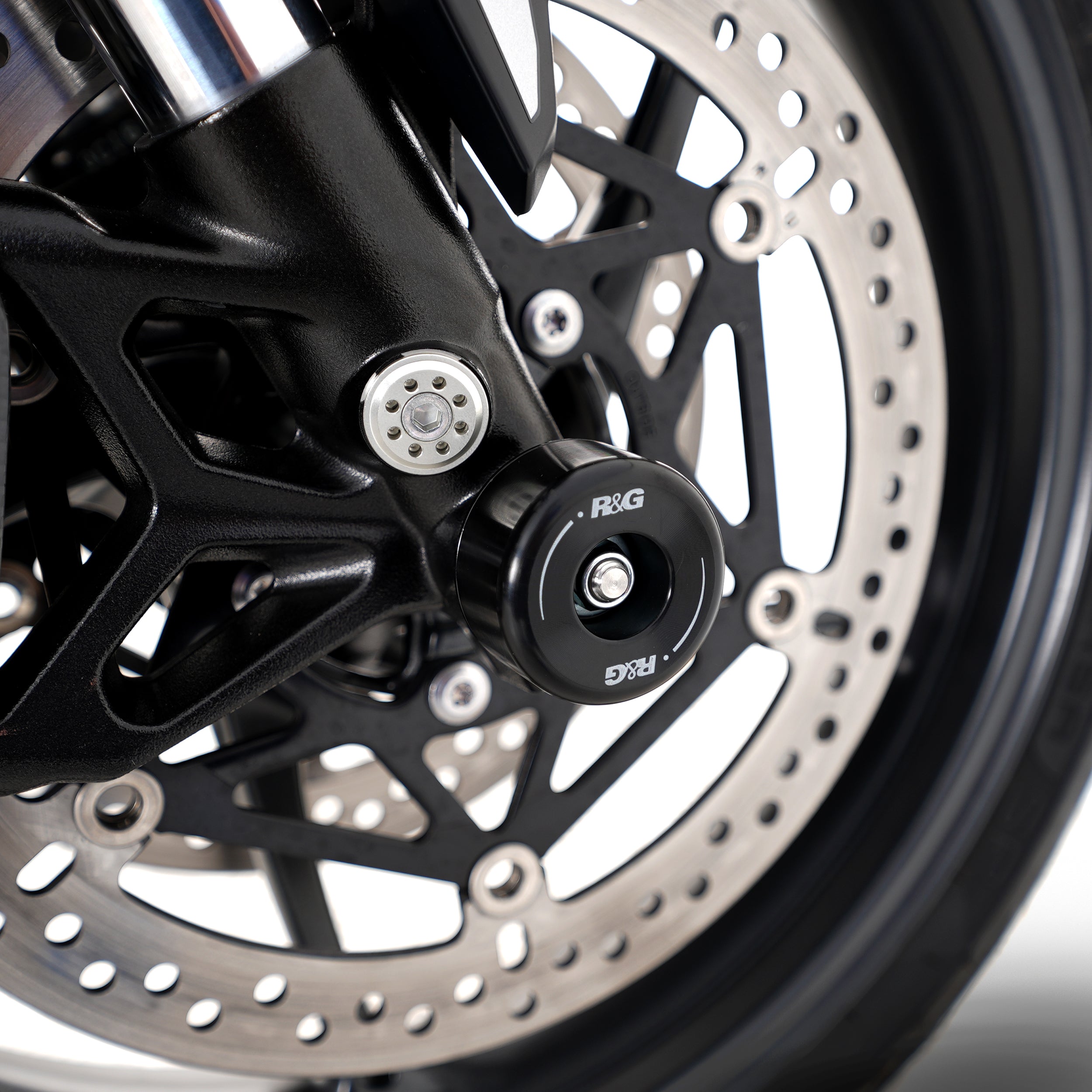 Fork Protectors for the Triumph Daytona 675 '13-, Daytona 660 '24-, Street Triple RX '15-, Street Triple R/RS 765 '17-/ Street Triple S 765 '17- '20, Street Triple 765 RX '26-,  Daytona Moto2â„¢ 765 '20- '24, Trident 660 '21- ,Tiger Sport 800 '25- & Ti