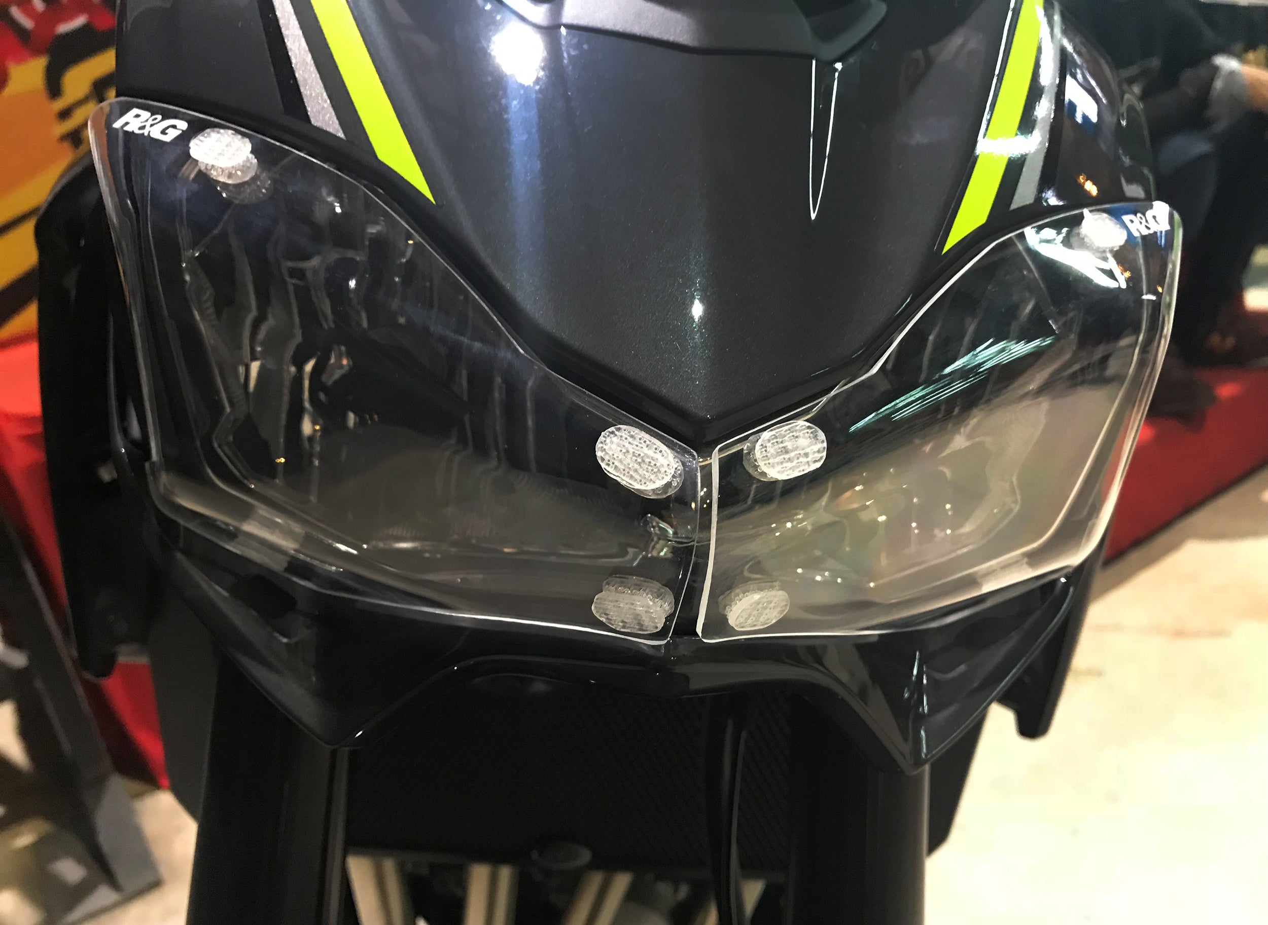 Headlight Shield for Kawasaki Z900 '17-'19