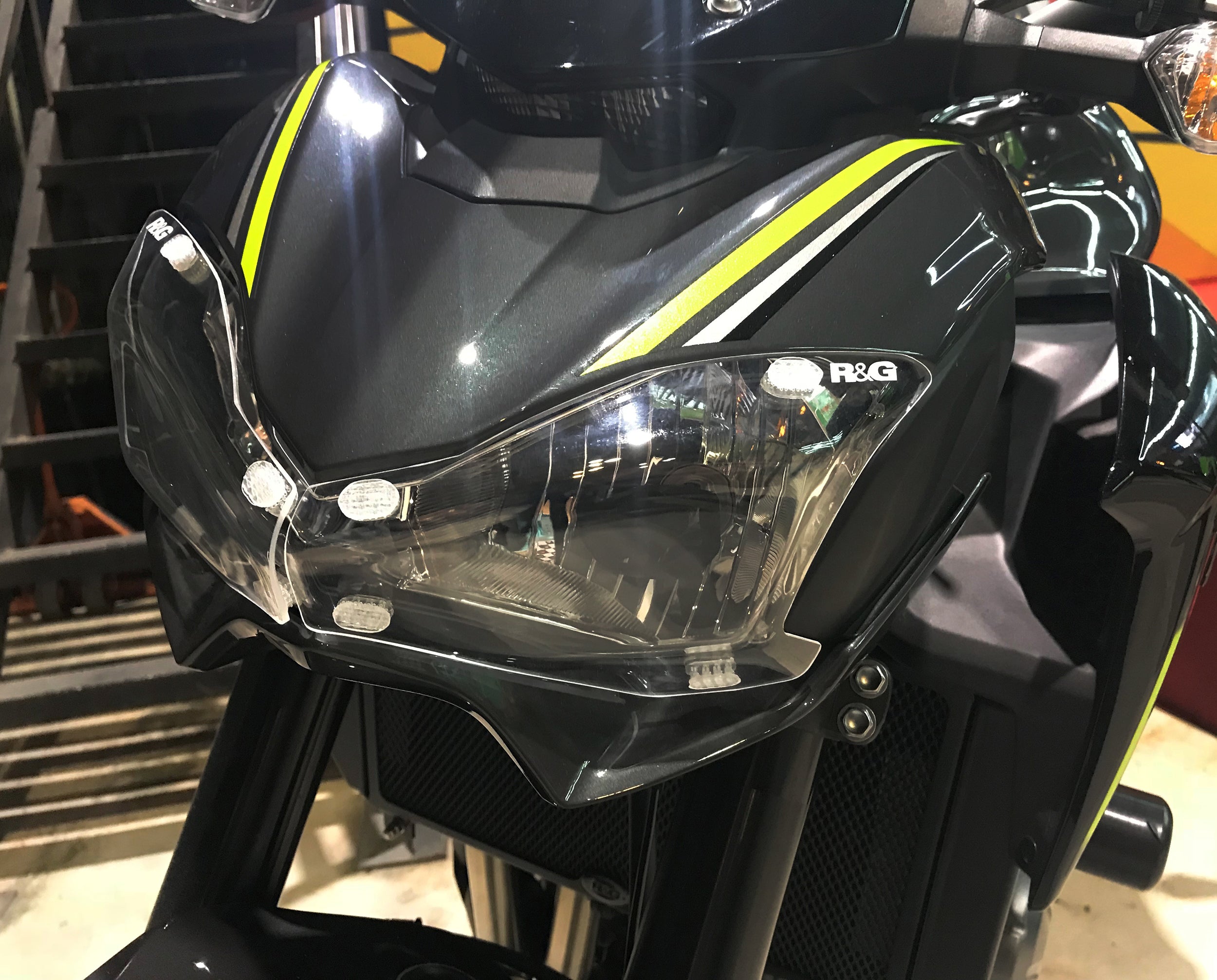 Headlight Shield for Kawasaki Z900 '17-'19