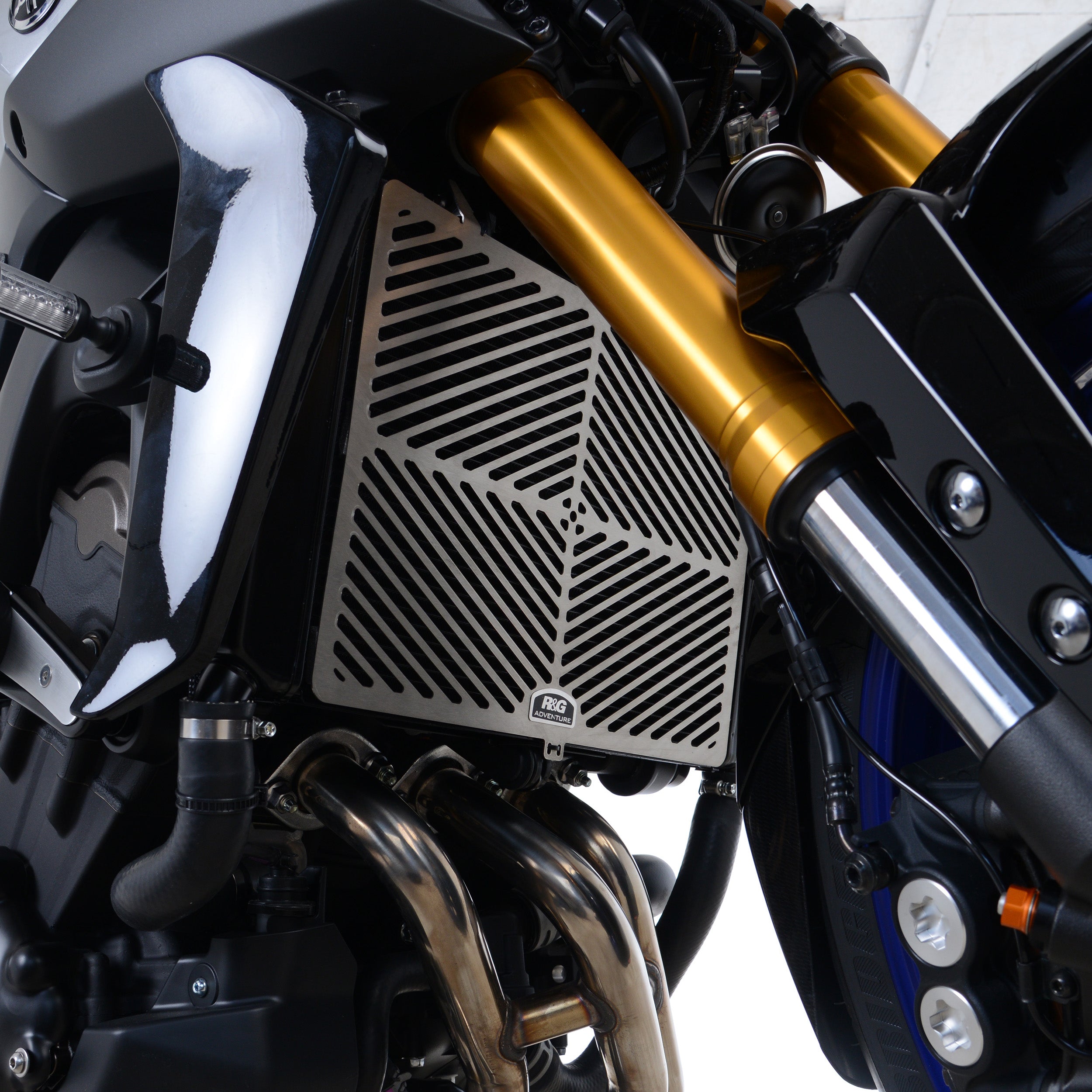 Stainless Steel Radiator Guard for Yamaha MT-09 '17-'20 (FZ-09), SP '18-'20 & Tracer 900 GT '18-'20 models.
