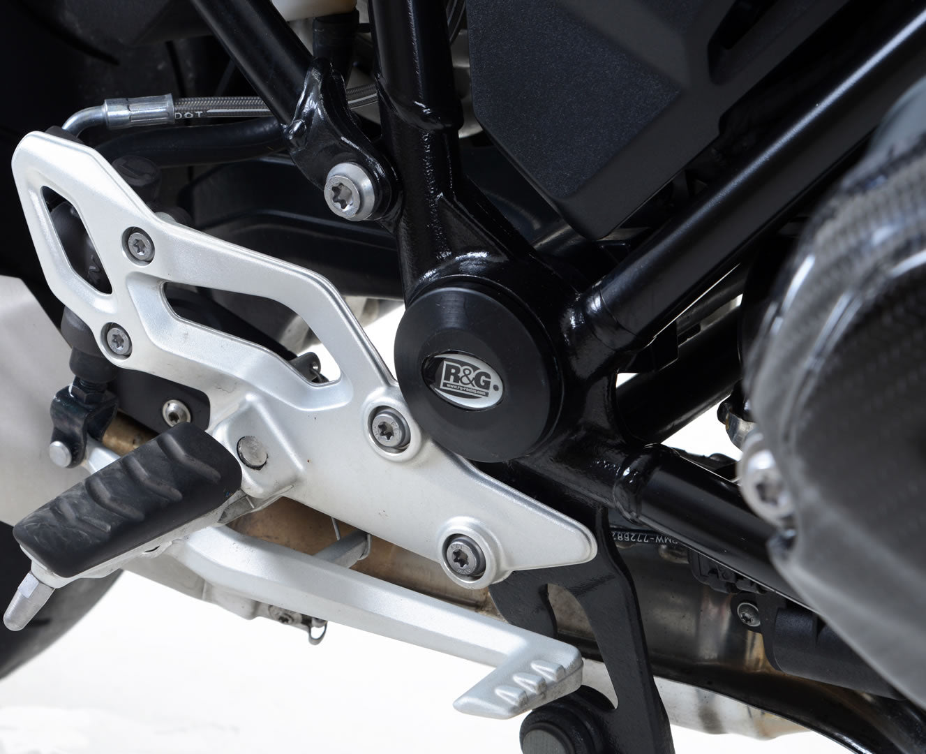 Frame Plug Kit for BMW R1200R, R1200RS '15- & R1250RS SE '24-25.