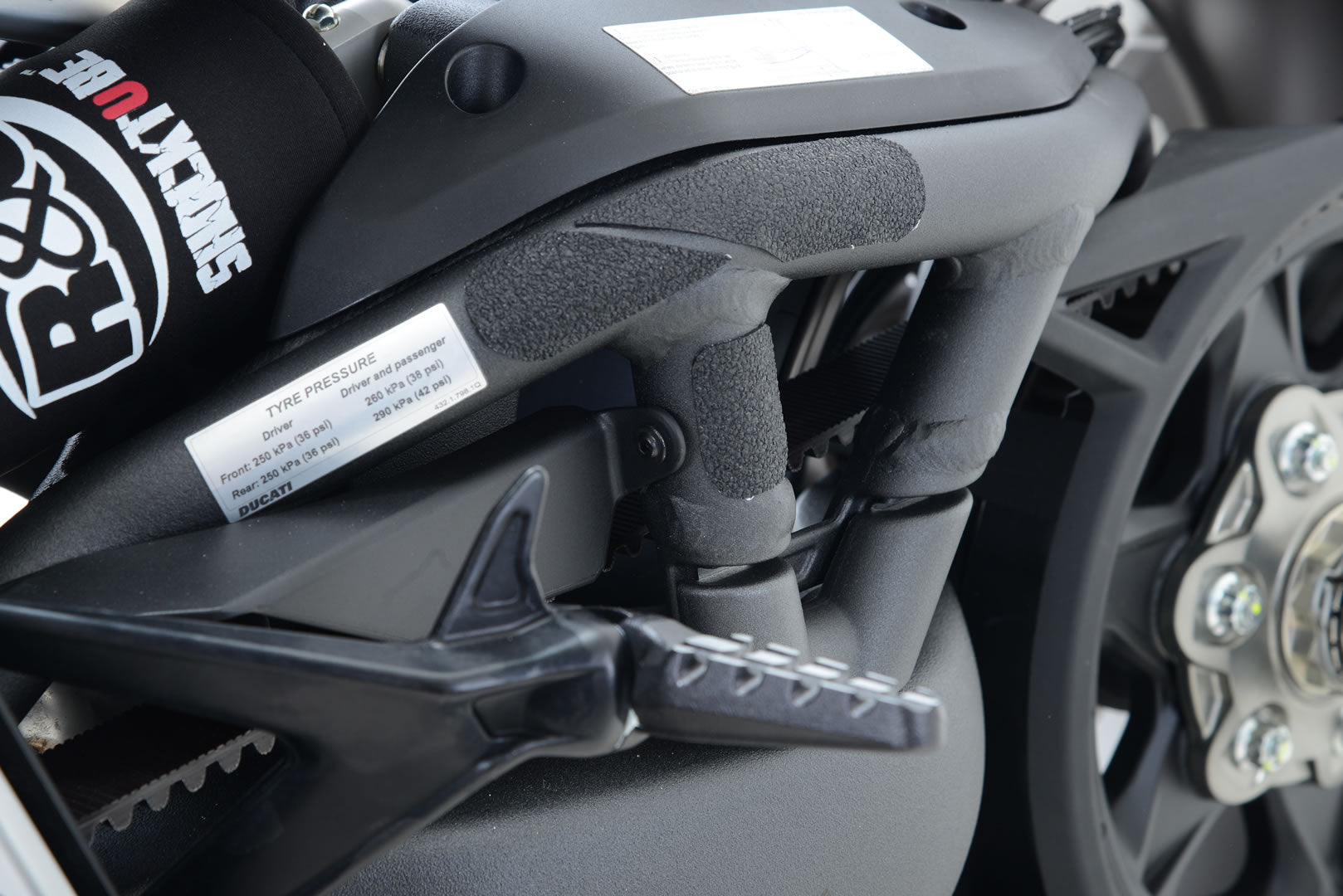 R&G Boot Guard Kit for Ducati XDiavel, XDiavel S '16-