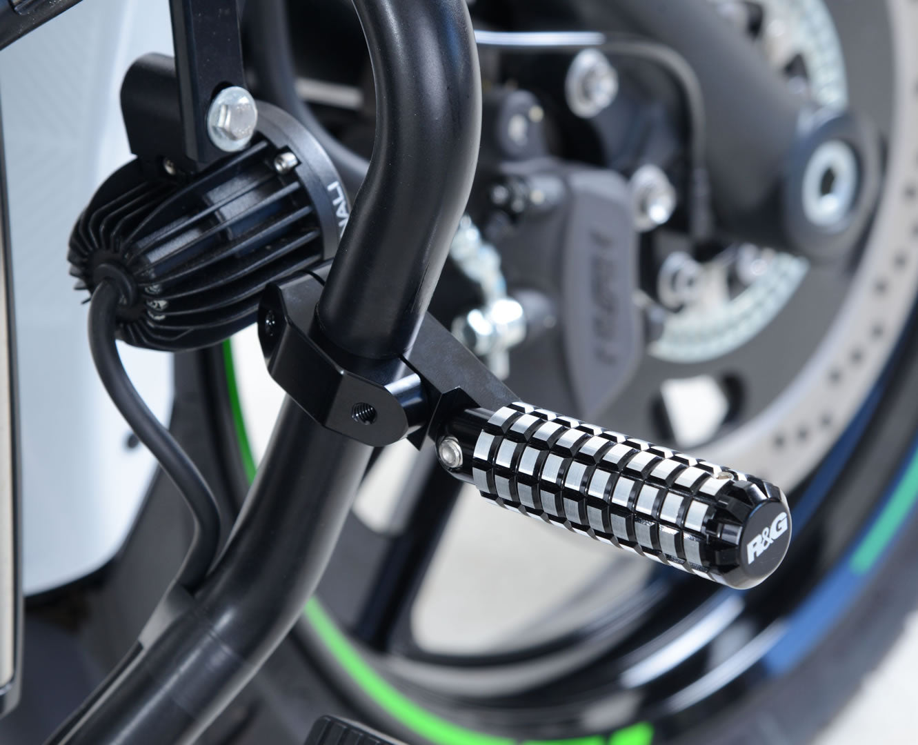 Universal Highway Pegs for 1\(25.4mm) / 7/8\" (22mm) Bars"