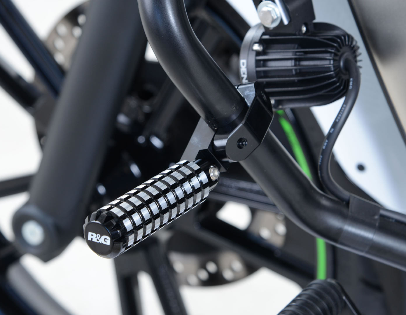 Universal Highway Pegs for 1\(25.4mm) / 7/8\" (22mm) Bars"