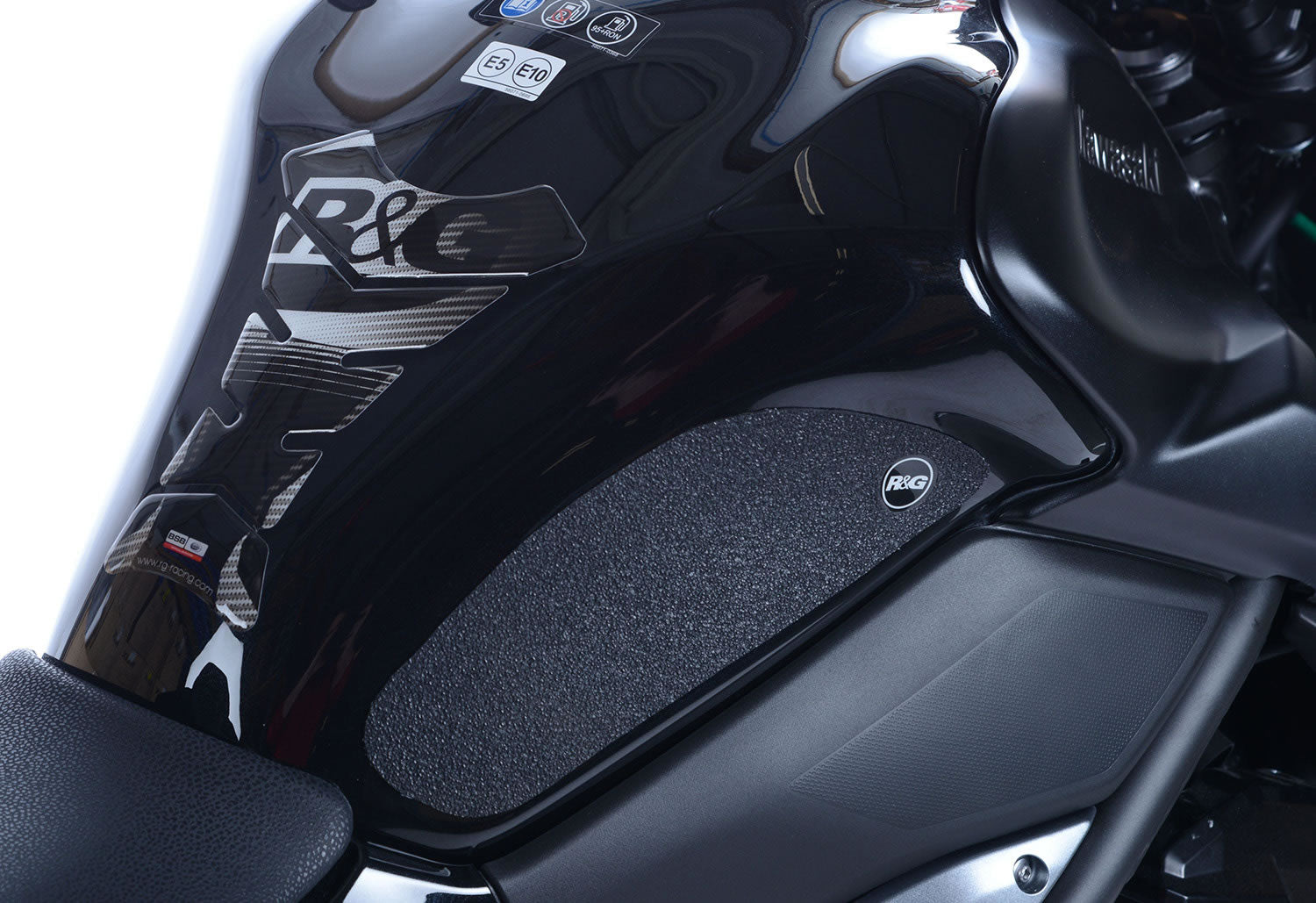 R&G Tank Traction Grip for Kawasaki Z900 '17-  & Kawasaki ZH2 '20- '24