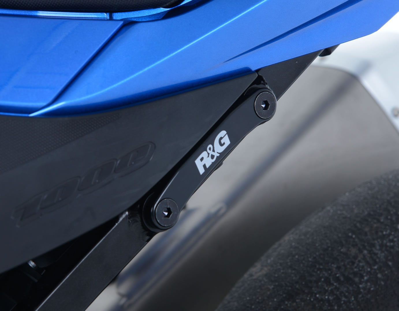 Exhaust Hanger Kit for the Suzuki GSX-R1000 '17- '24 / GSX-R1000R '17- '24