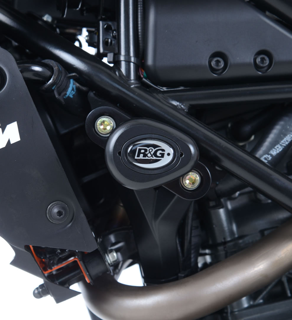 Crash Protectors - Aero Style  forKTM 125 Duke '11-23, 200 Duke '12-, 250 Duke '17-23 and 390 Duke '13-23.