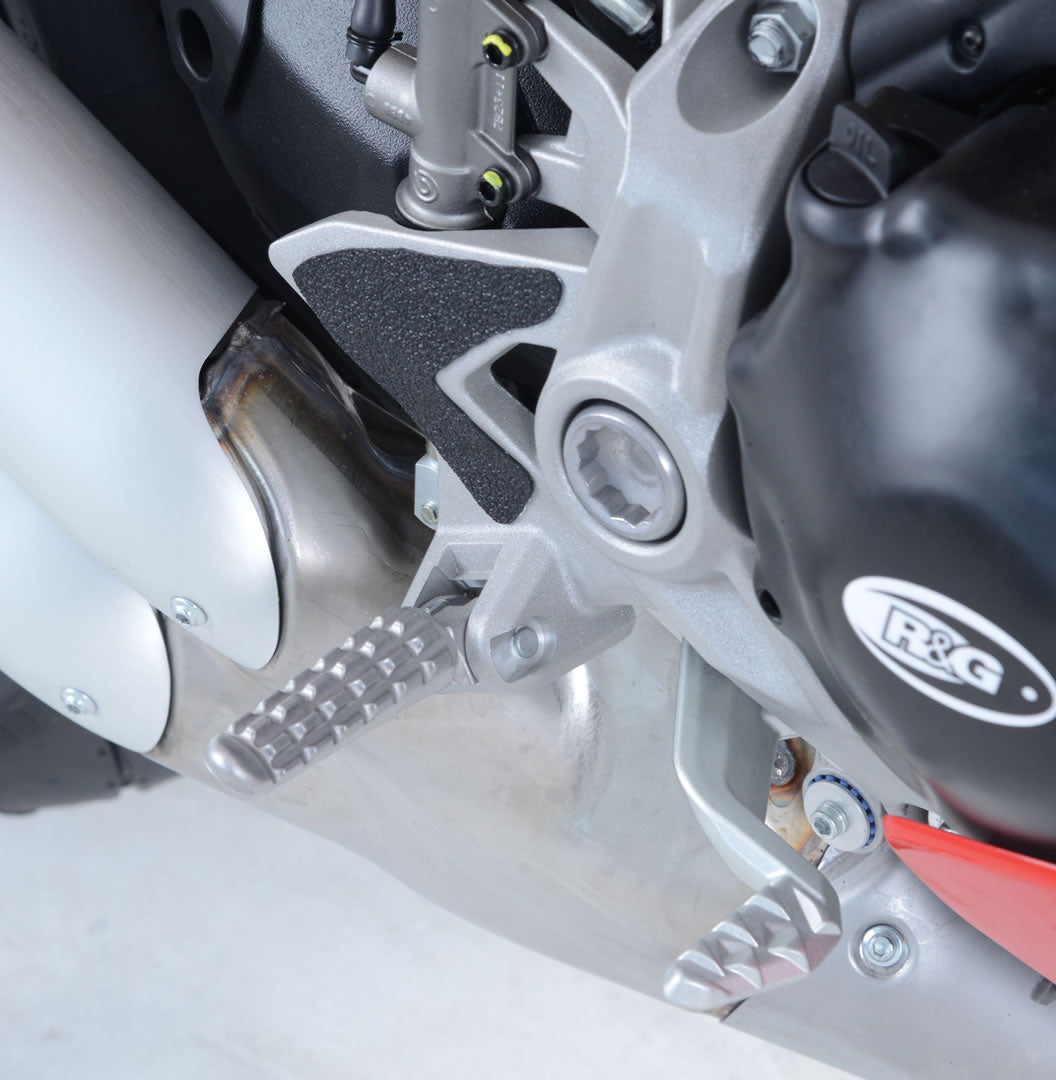 R&G Boot Guard Kit for Ducati Supersport (S) '17-'20 & Supersport 950 S '21- models