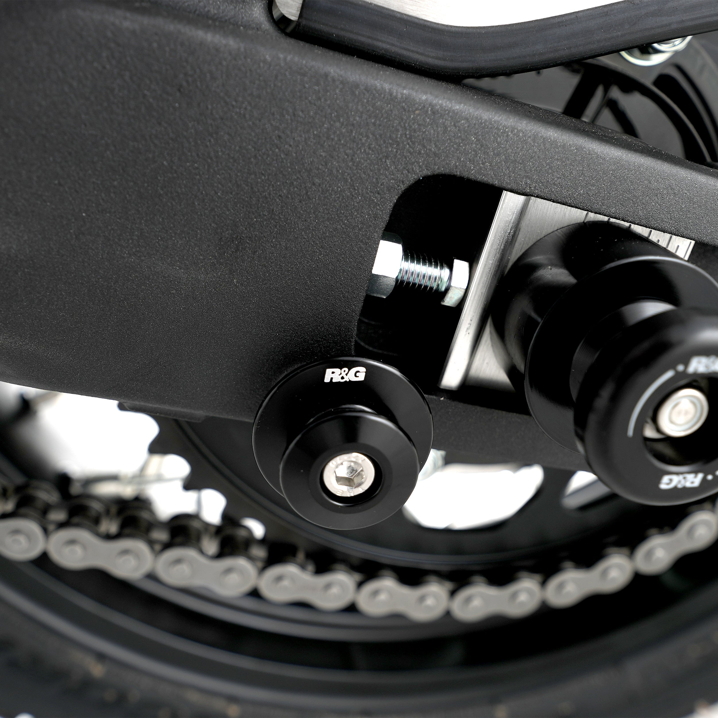M6 Paddock Stand Bobbins for Yamaha Tenere World Rally(T7 ) '23-, YZF-R125 '19-, MT-125 '20-, Ducati Monster 950 (+) '21-, Panigale V2(S) '25- and 7 others.