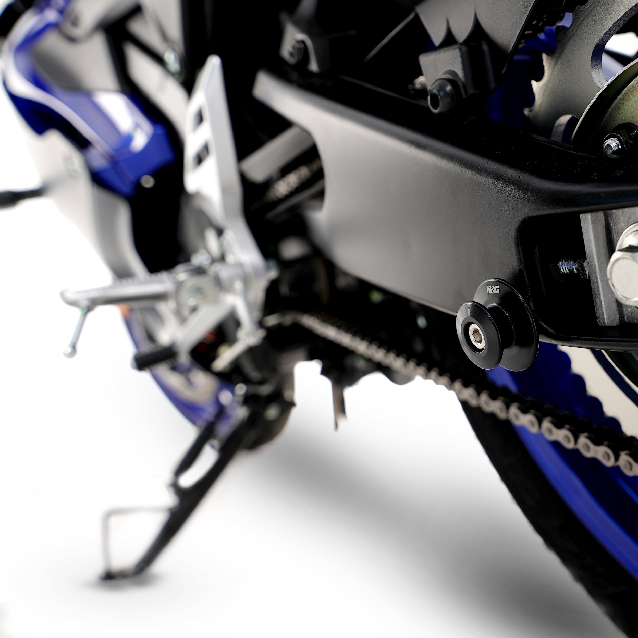 M6 Paddock Stand Bobbins for Yamaha Tenere World Rally(T7 ) '23-, YZF-R125 '19-, MT-125 '20-, Ducati Monster 950 (+) '21-, Panigale V2(S) '25- and 7 others.