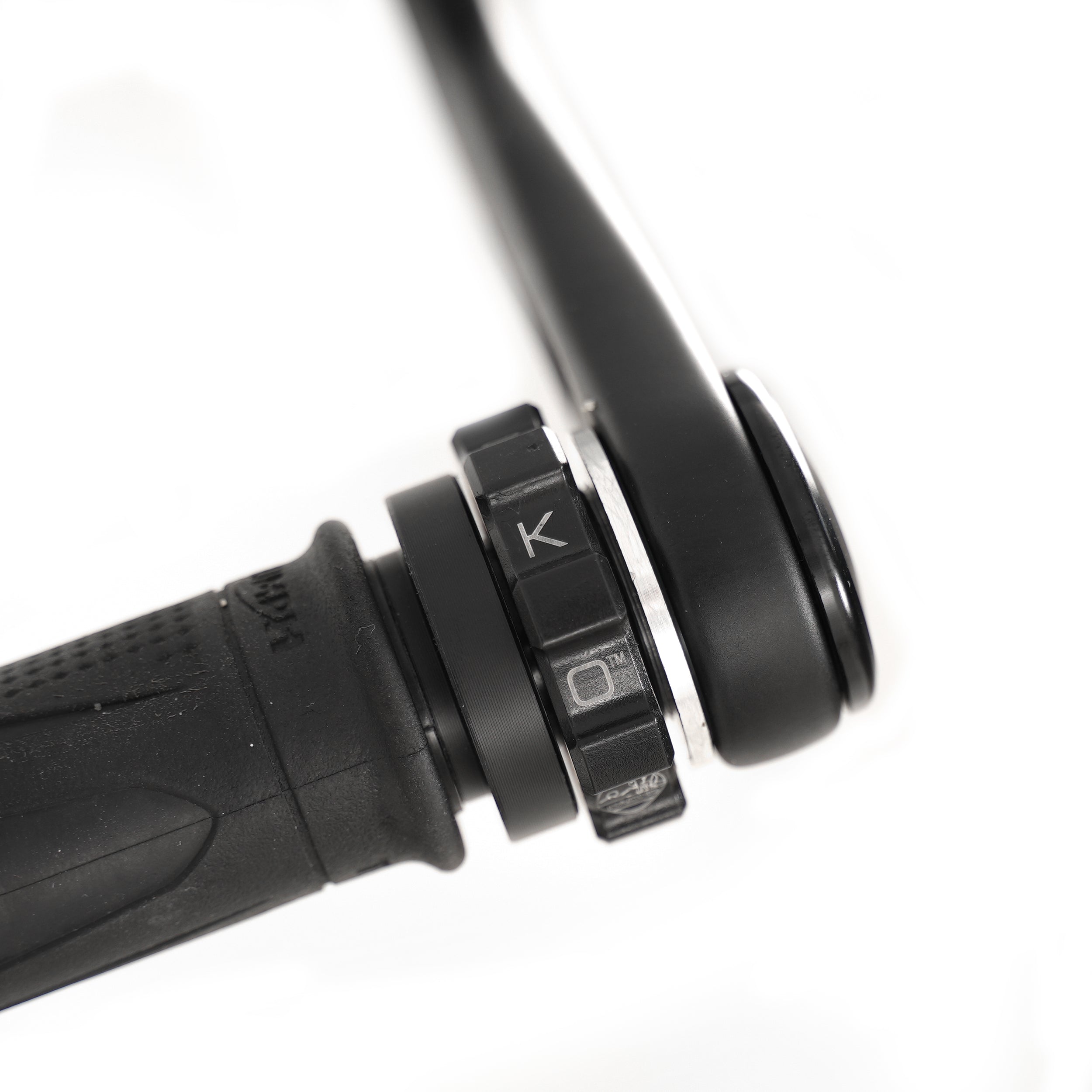 Kaoko Throttle Stabilizer for the Triumph Street Twin 900cc '16-, Triumph Scrambler 900 '23-25, Speed Twin 900 '22- & Speed Twin 1200 '24-