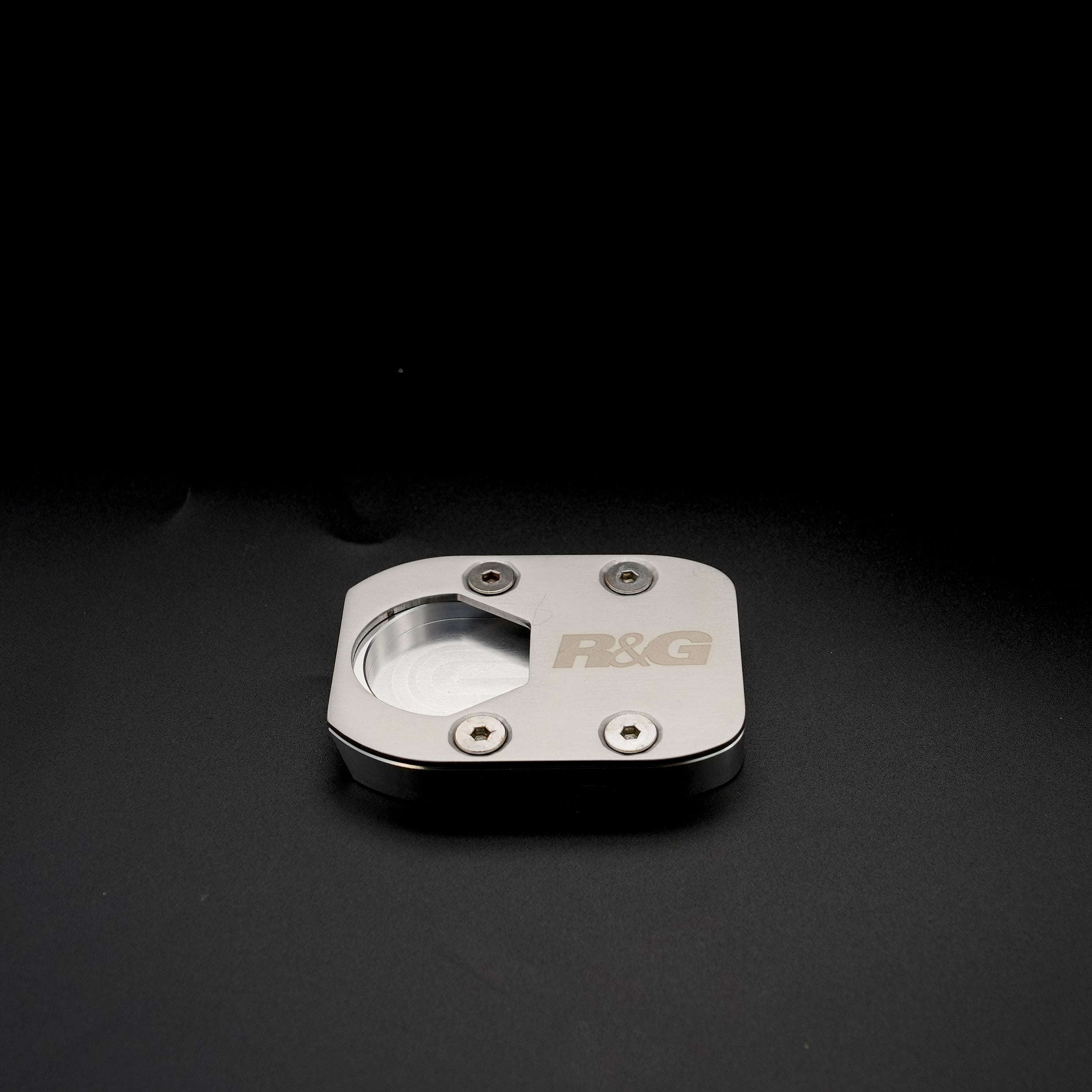 Kickstand Shoe for Yamaha R7 '22-25.