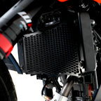 PRO Radiator Guard for KTM RC 390 / 125 / 200 '22-, 390 Adventure R '25-, Duke 125/250/390 '24-,Husqvarna Vitpilen 401 '24-