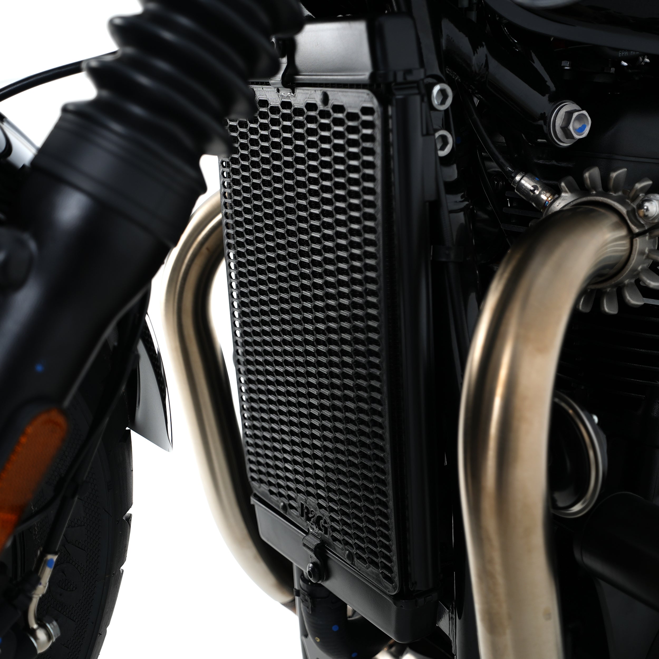 PRO Radiator Guard for Triumph Bonneville Bobber '17-25, Black '18-'20 & Speedmaster '18-