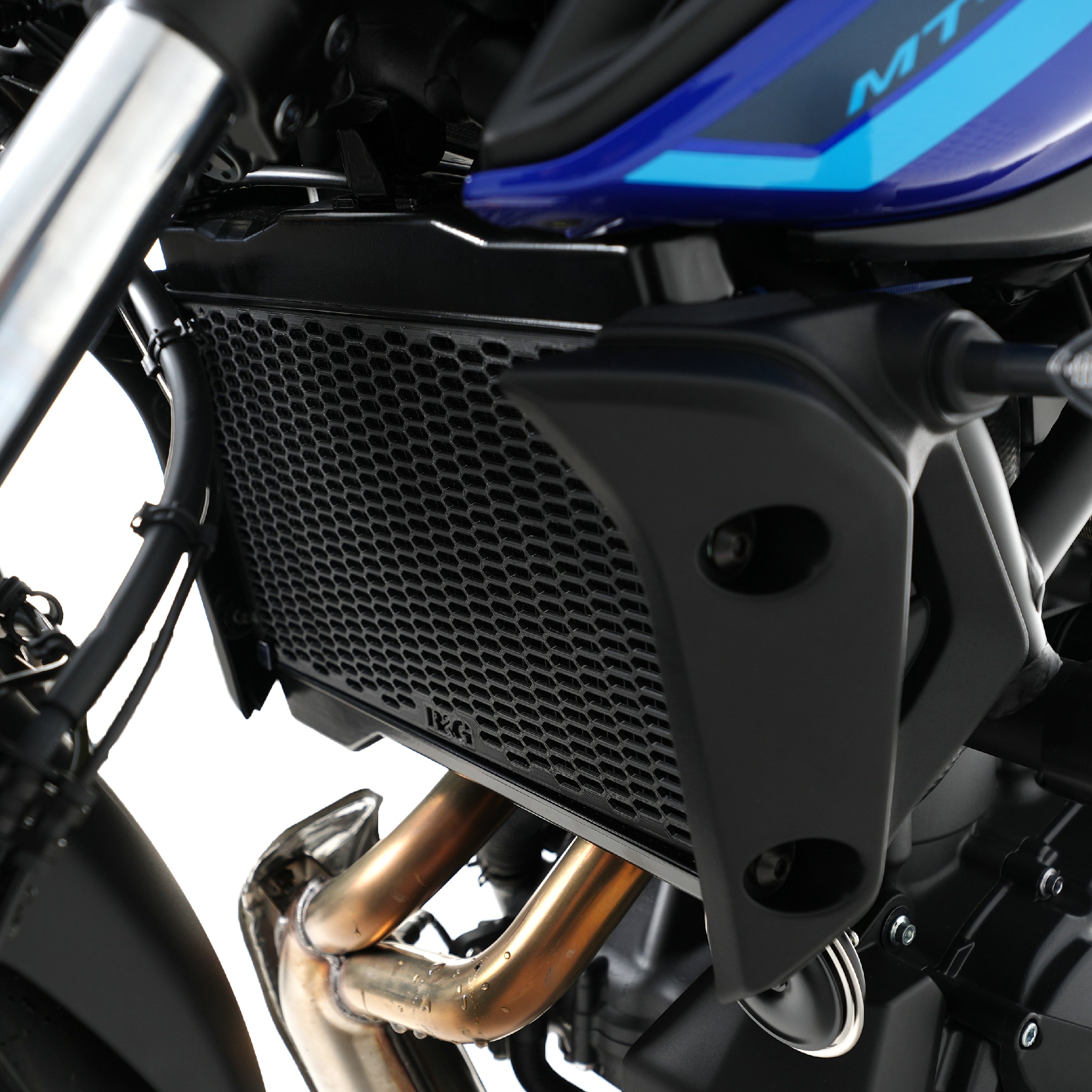 PRO Radiator Guard For Fantic Caballero 700 '23-, Yamaha MT-07 '14- '24, Tracer 7(GT) '21- XSR700 '16-, Tracer 700 '16-'20 & XTZ 700 Tenere '25-