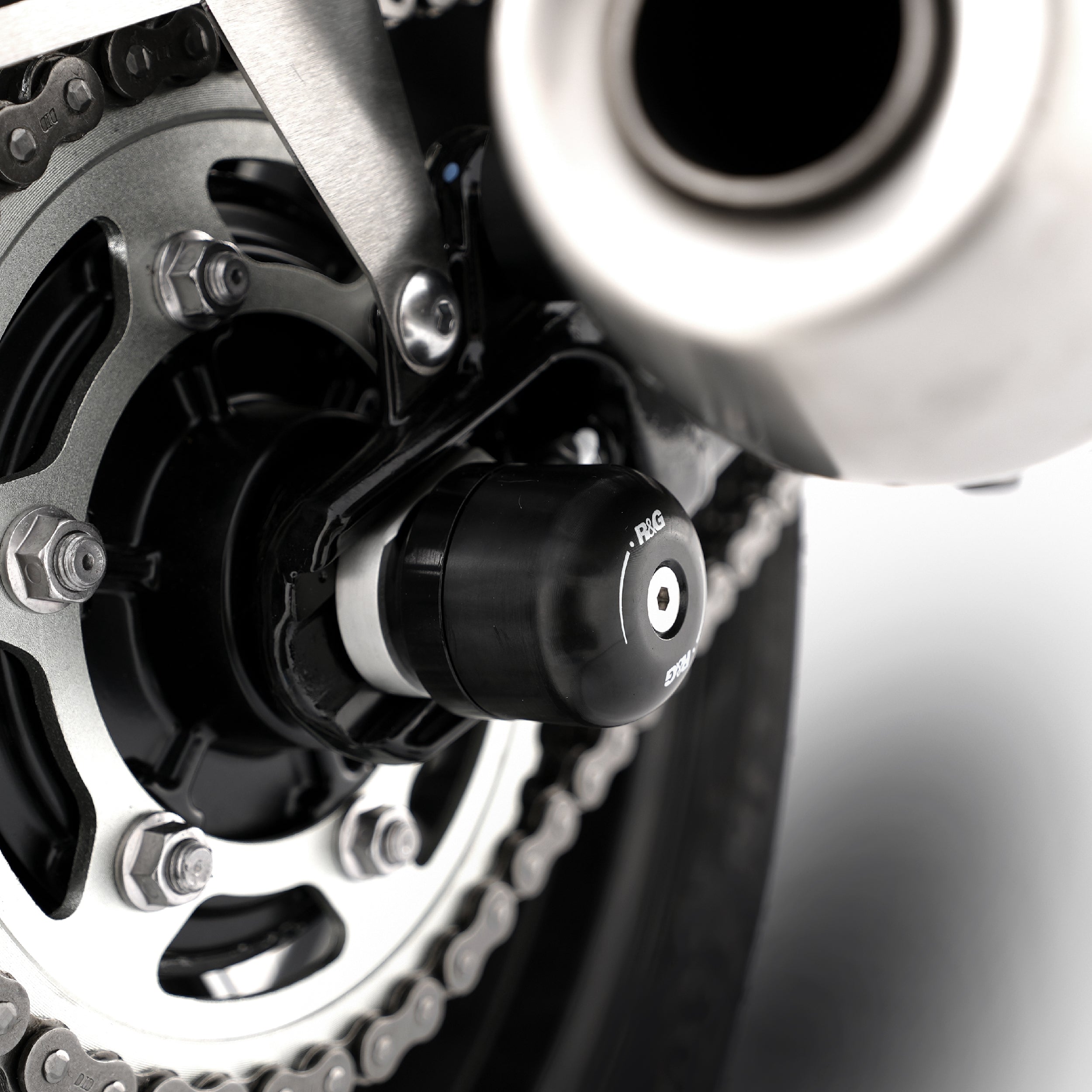Swingarm Protectors for the Triumph Thruxton 1200 '16-, Thruxton 1200R '16-, Triumph Street Twin '16-, Speed Twin 1200 '19-'21, Speed Twin 900 '22- '24, and 5 others