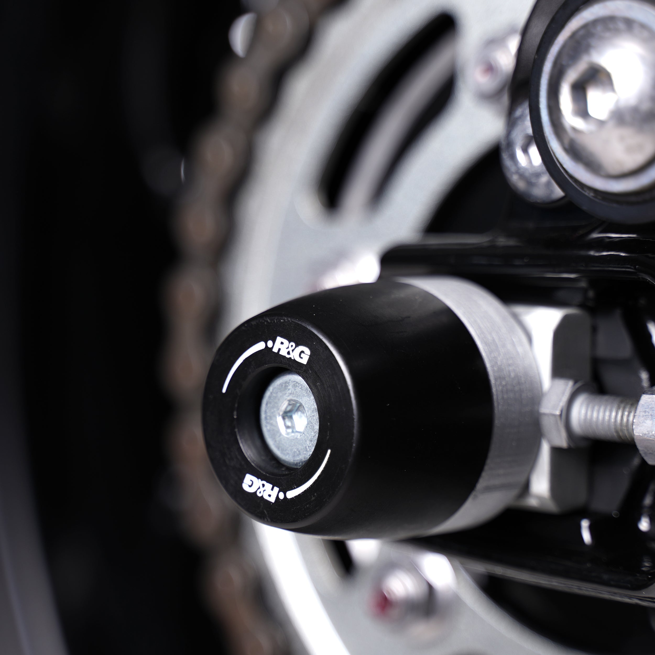 APEX Swingarm Protectors for the Triumph Scrambler 900 '23-25, Speed Twin 900 '25- & Speed Twin 1200 '24-