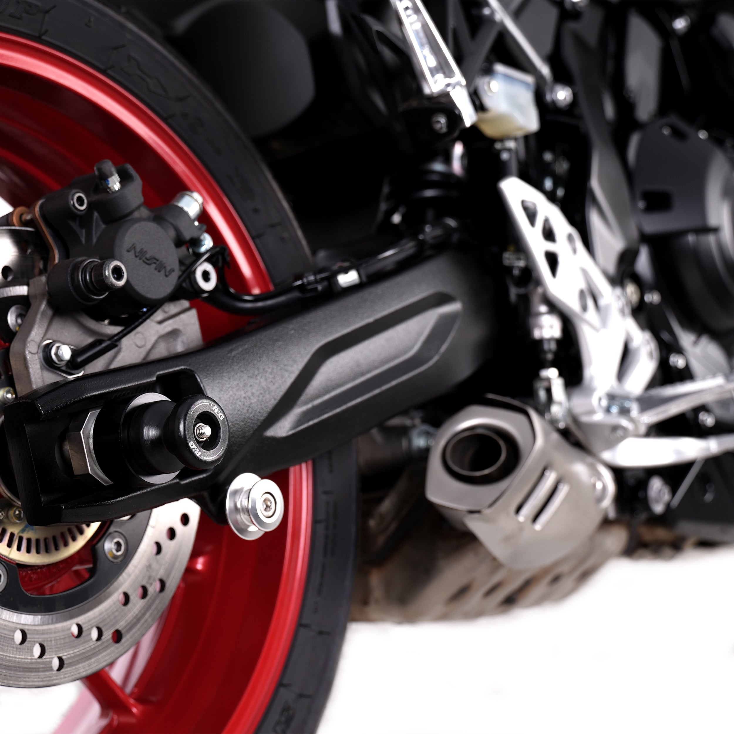 Spindle Sliders for the Suzuki GSX-8S '23-, GSX-8T '25-, GSX-8TT '25-,Suzuki V-STROM 800DE '23- & Suzuki GSX-8R '24-